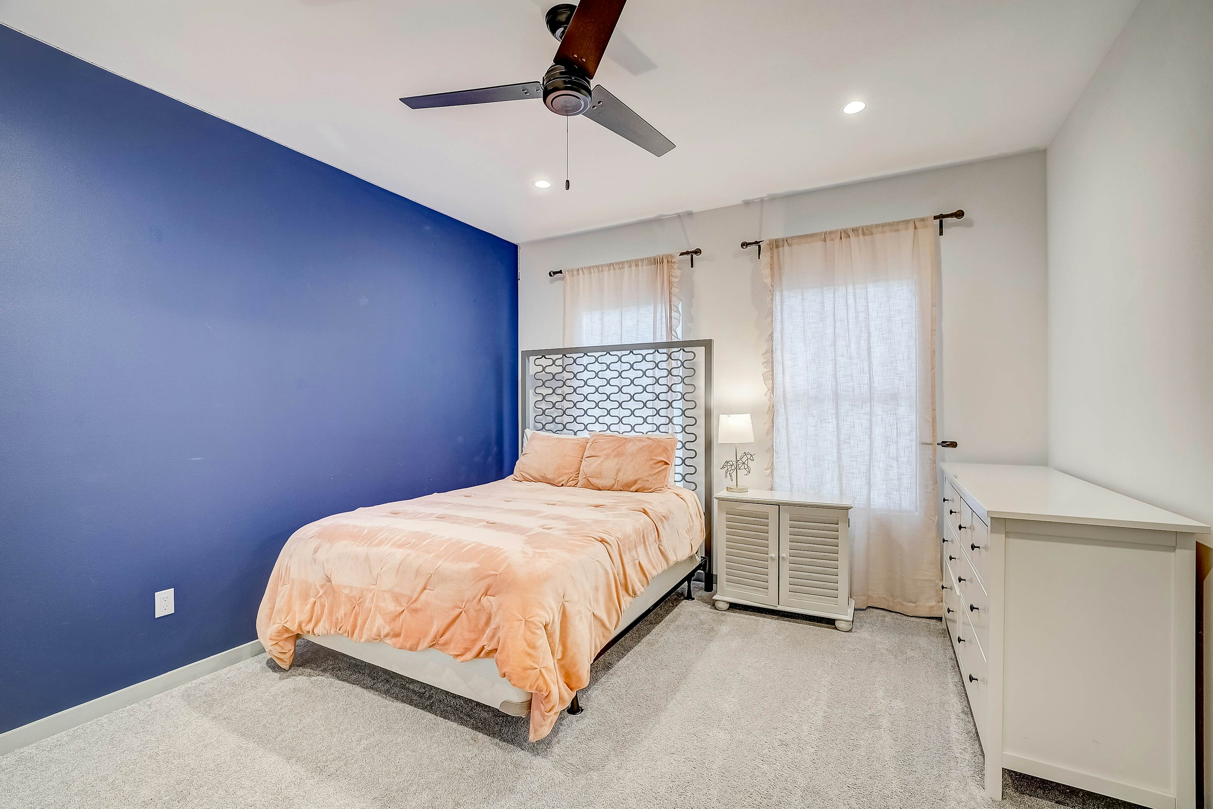 Serene Austin Stunner