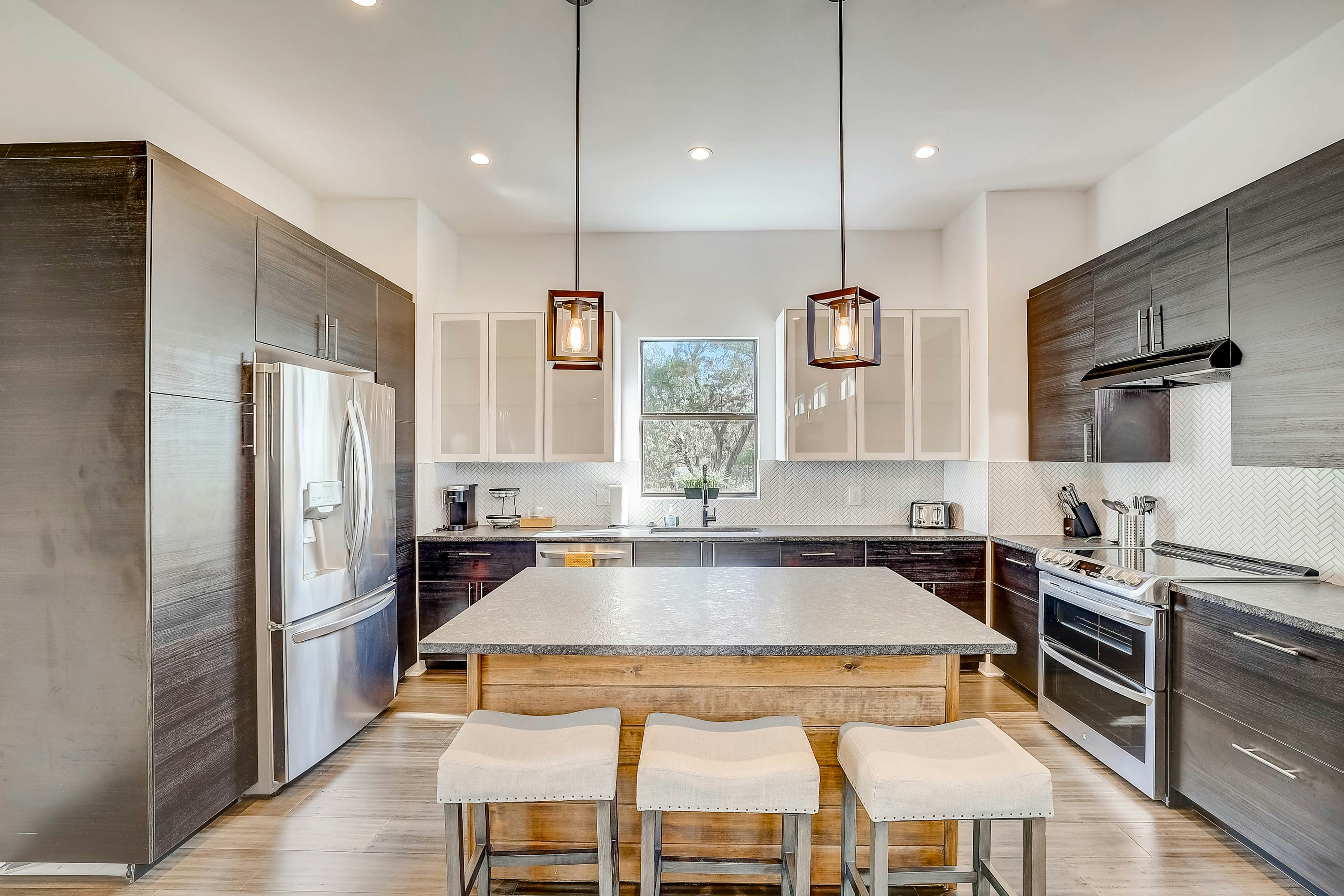 Serene Austin Stunner