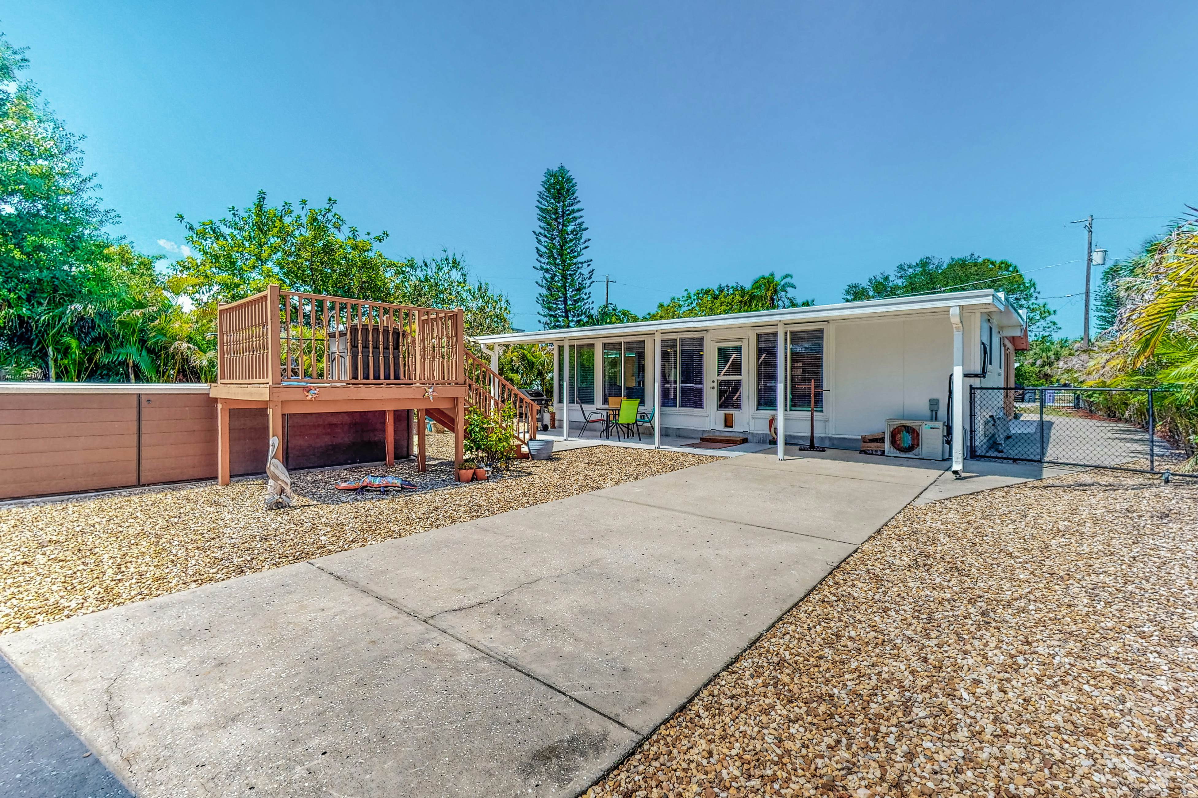 Ruskin Cove 2 BD Ruskin, FL Vacation Rental Vacasa