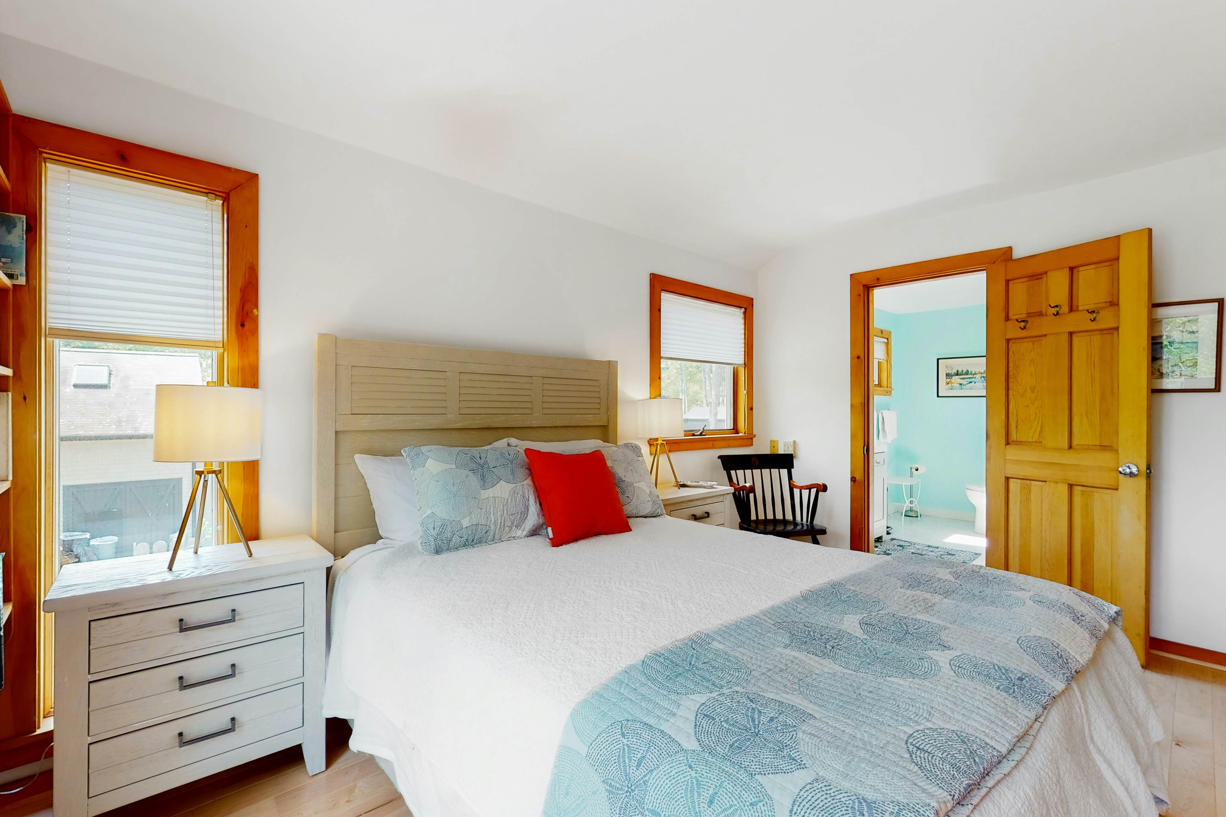 The Birdhouse of Maine