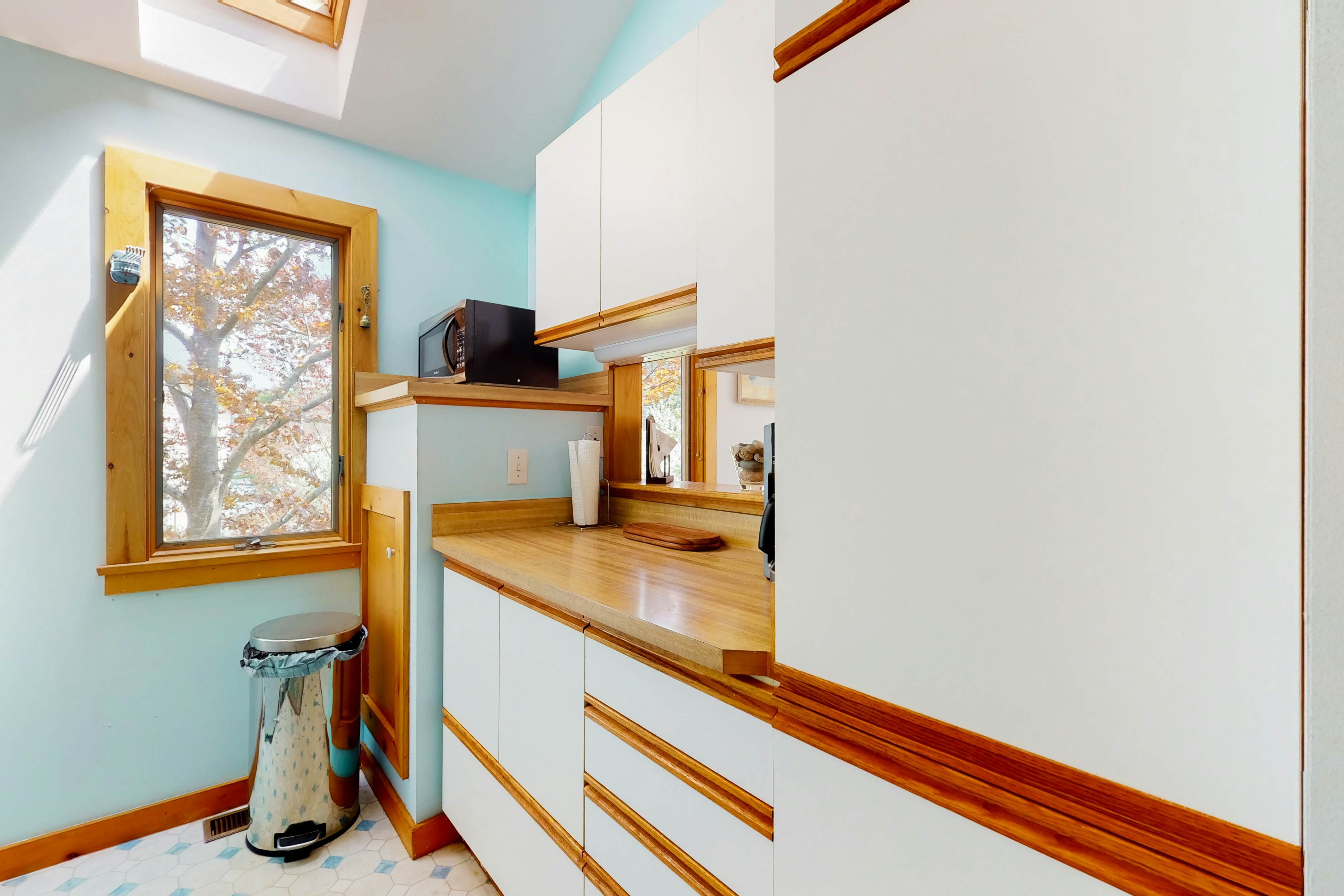 The Birdhouse of Maine