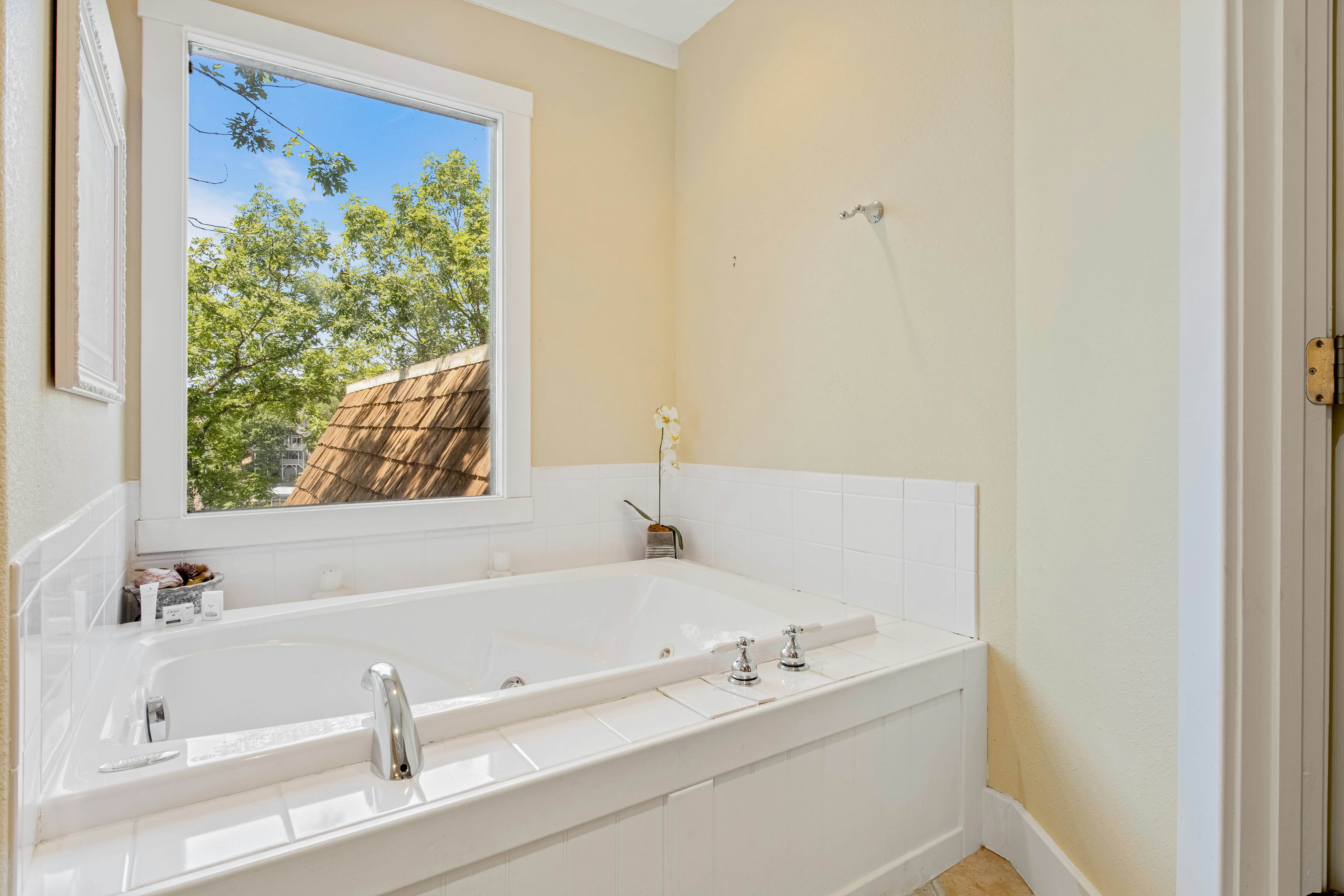 Grammy and Papas Lakeside Dugout