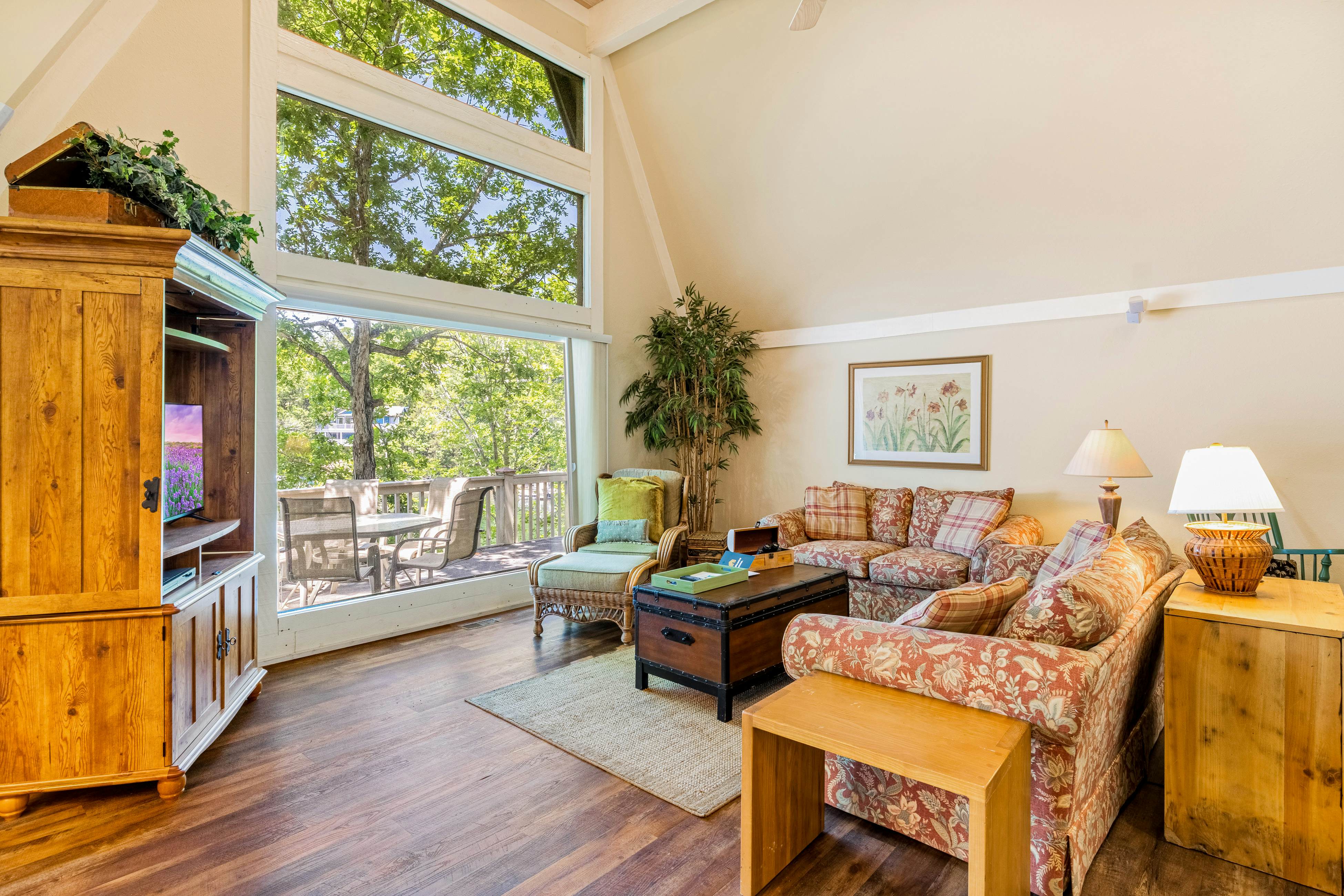 Grammy and Papas Lakeside Dugout