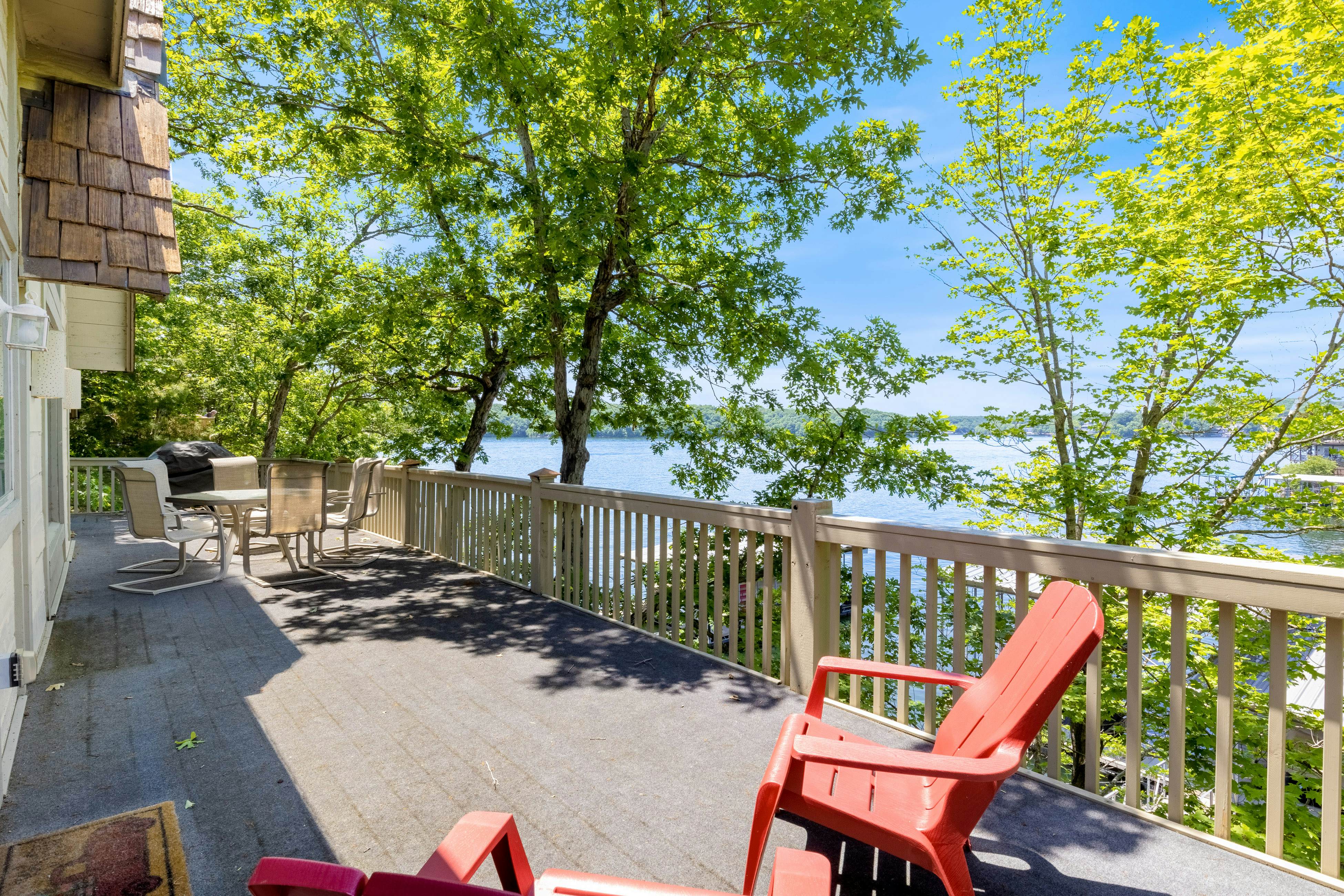 Grammy and Papas Lakeside Dugout