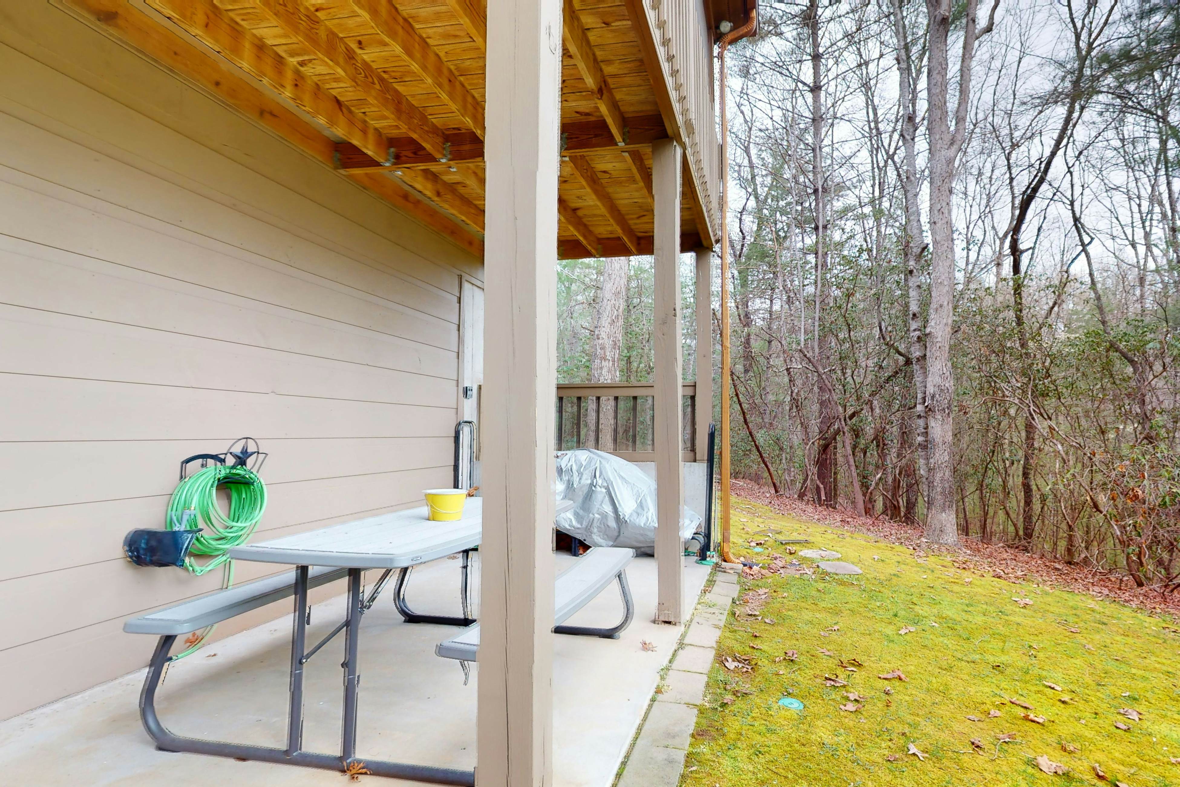 Our Mountain Blessing 2 BD Blairsville, GA Vacation Rental Vacasa