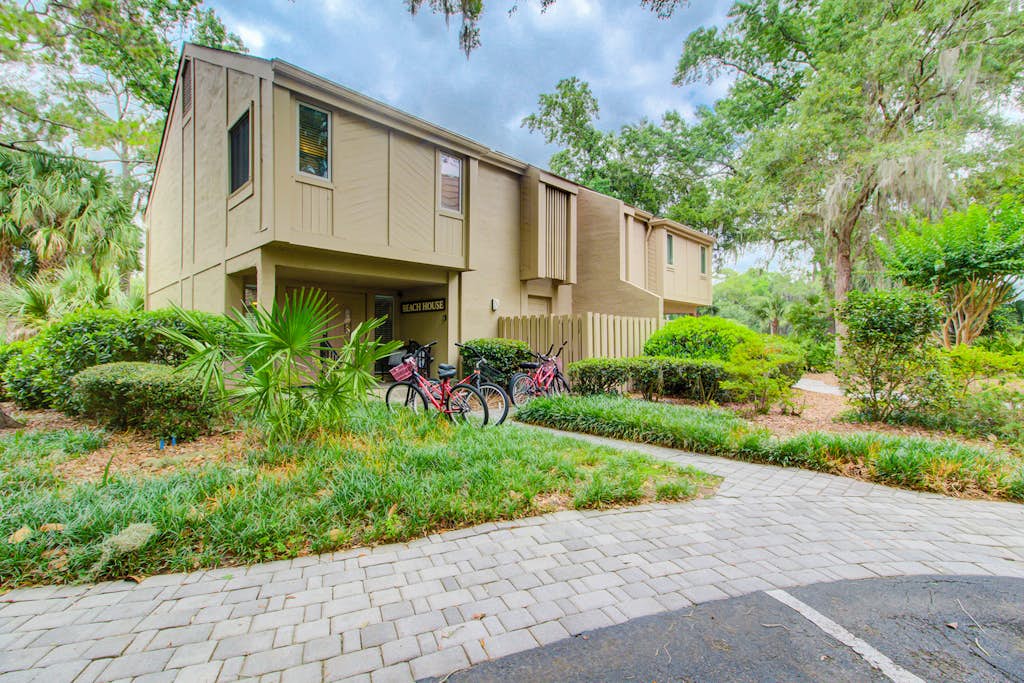 Stunning Sea Pines getaway close to the beach & golf - newly renovated — Hilton Head, SC — vacation rental