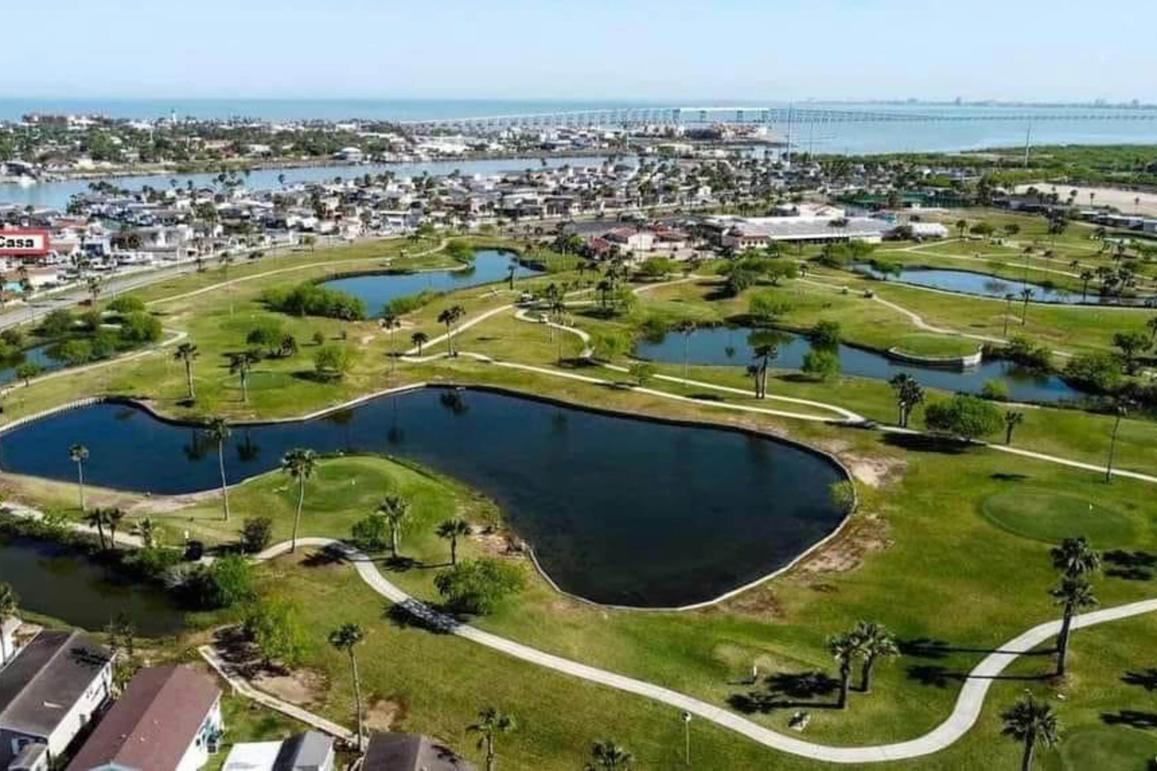 Long Island Village 495 W. Clam