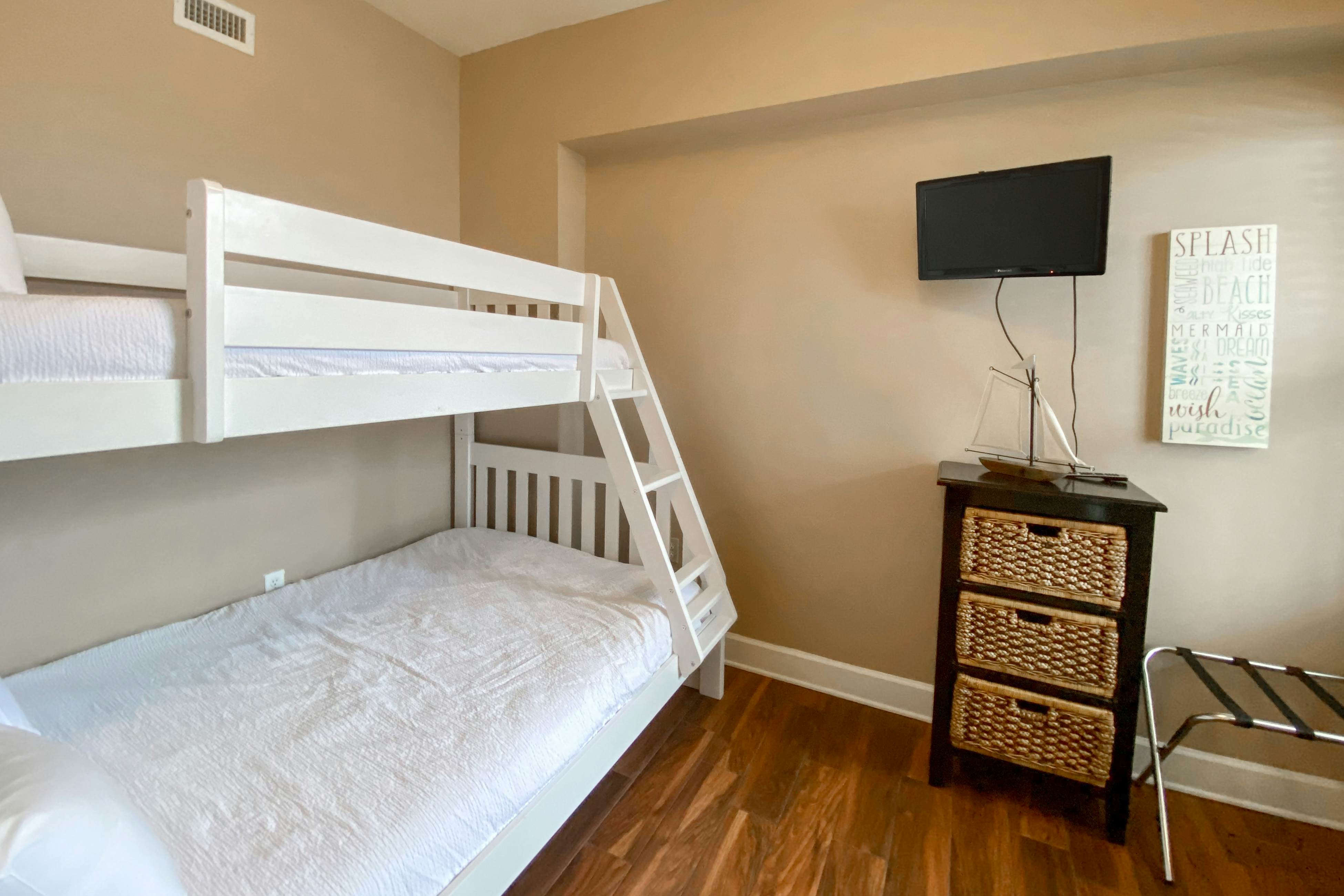 Sunrise Beach 1103 - Beachfront Condo