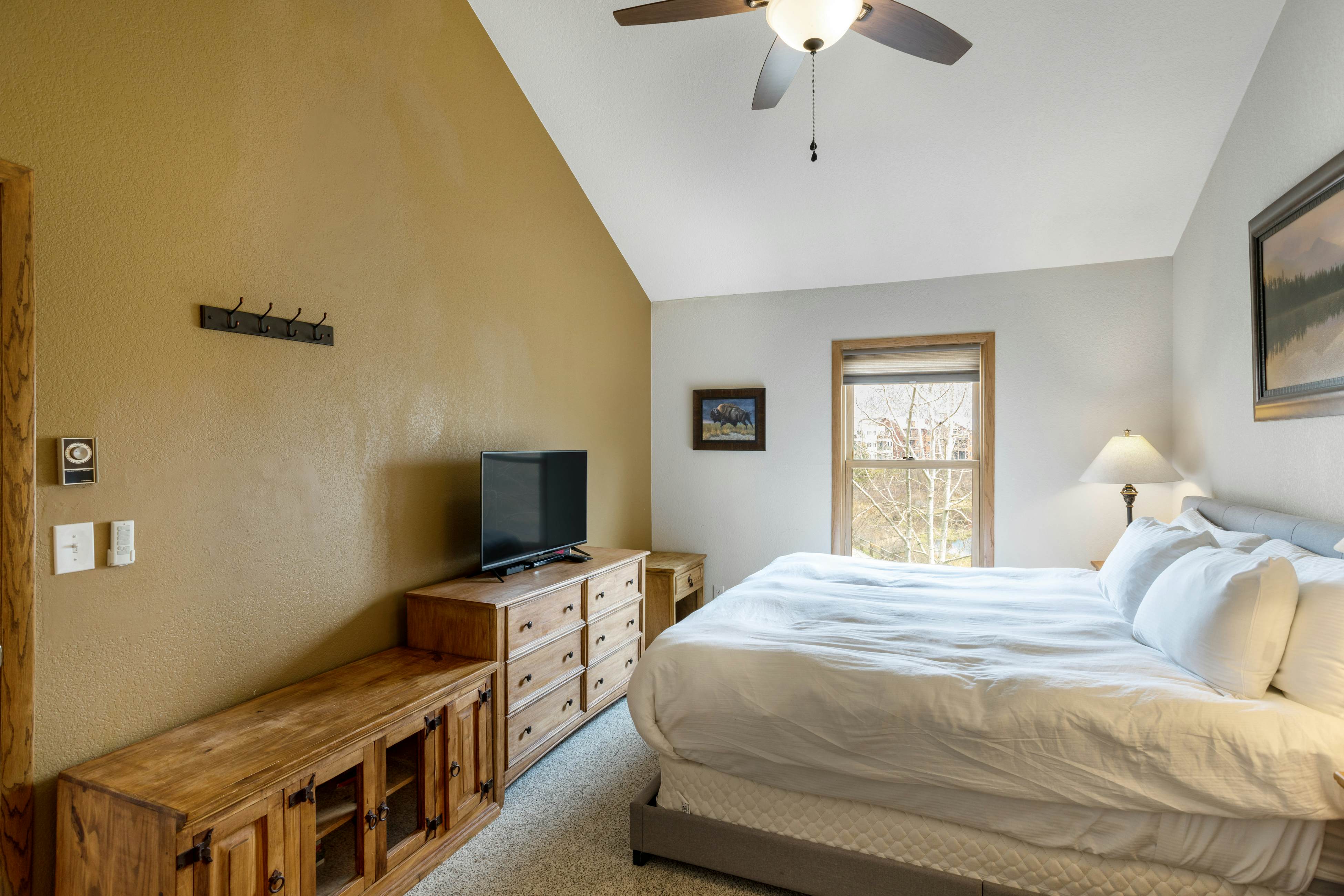 Snowdance Manor  403