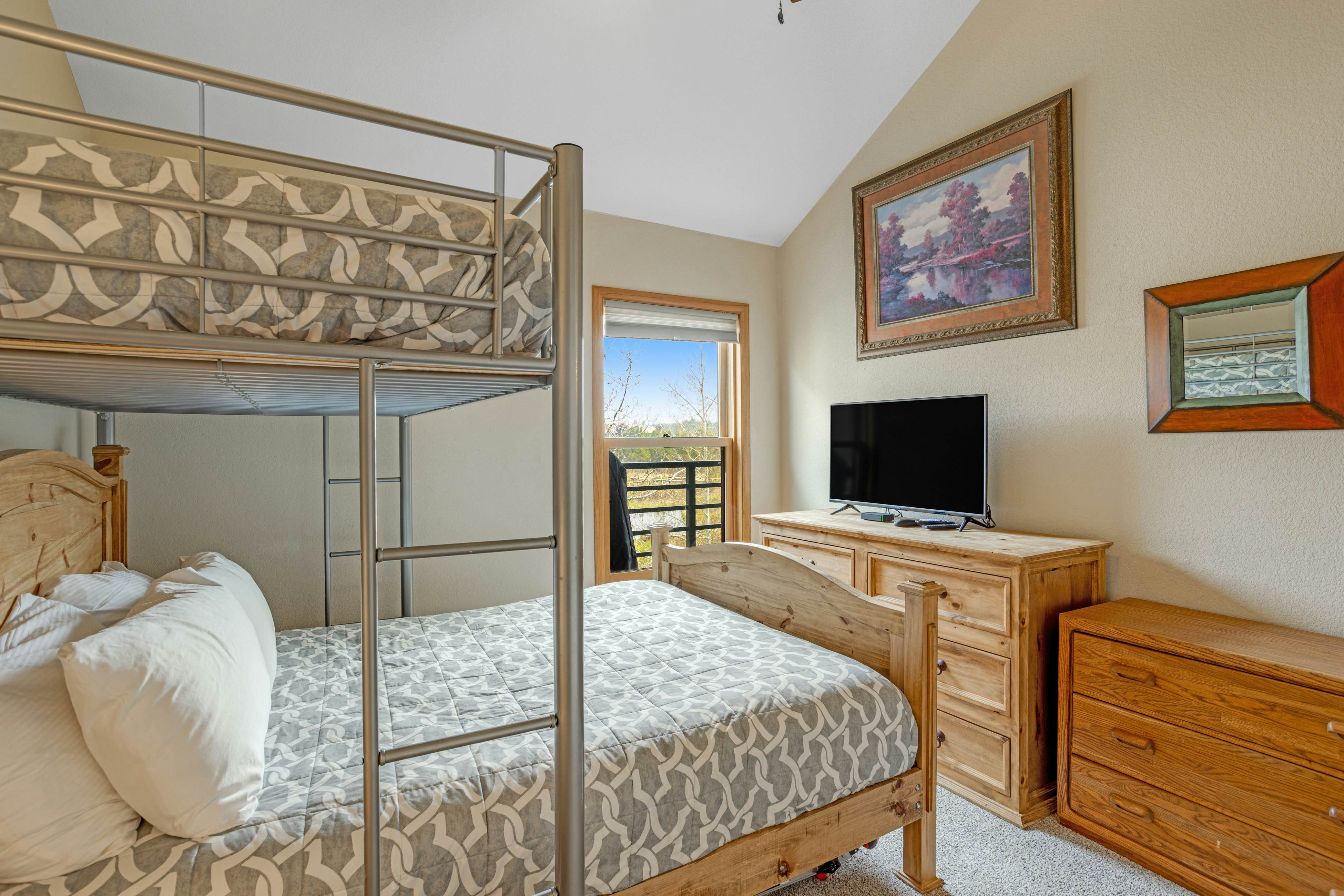 Snowdance Manor  403