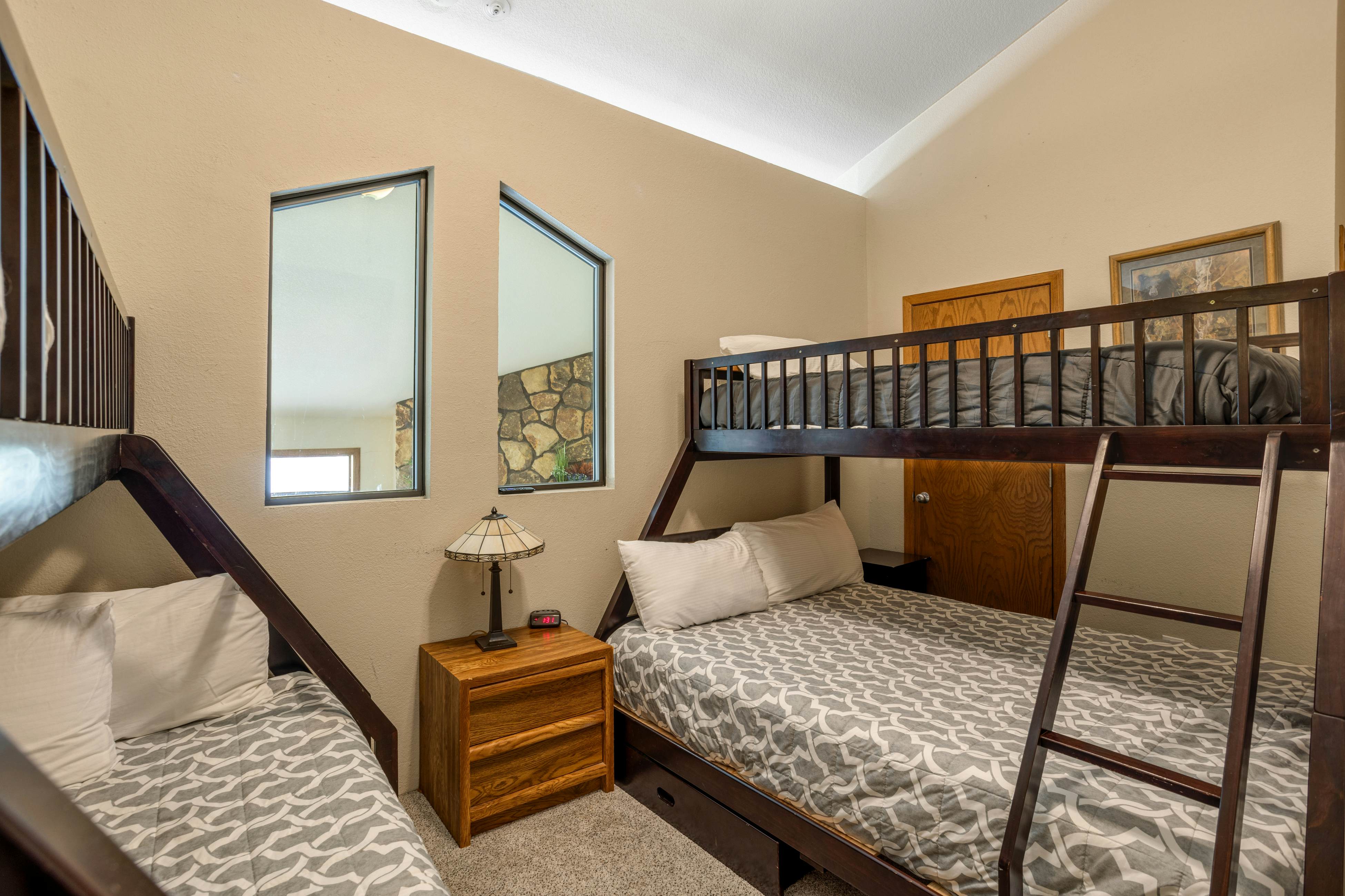 Snowdance Manor  403