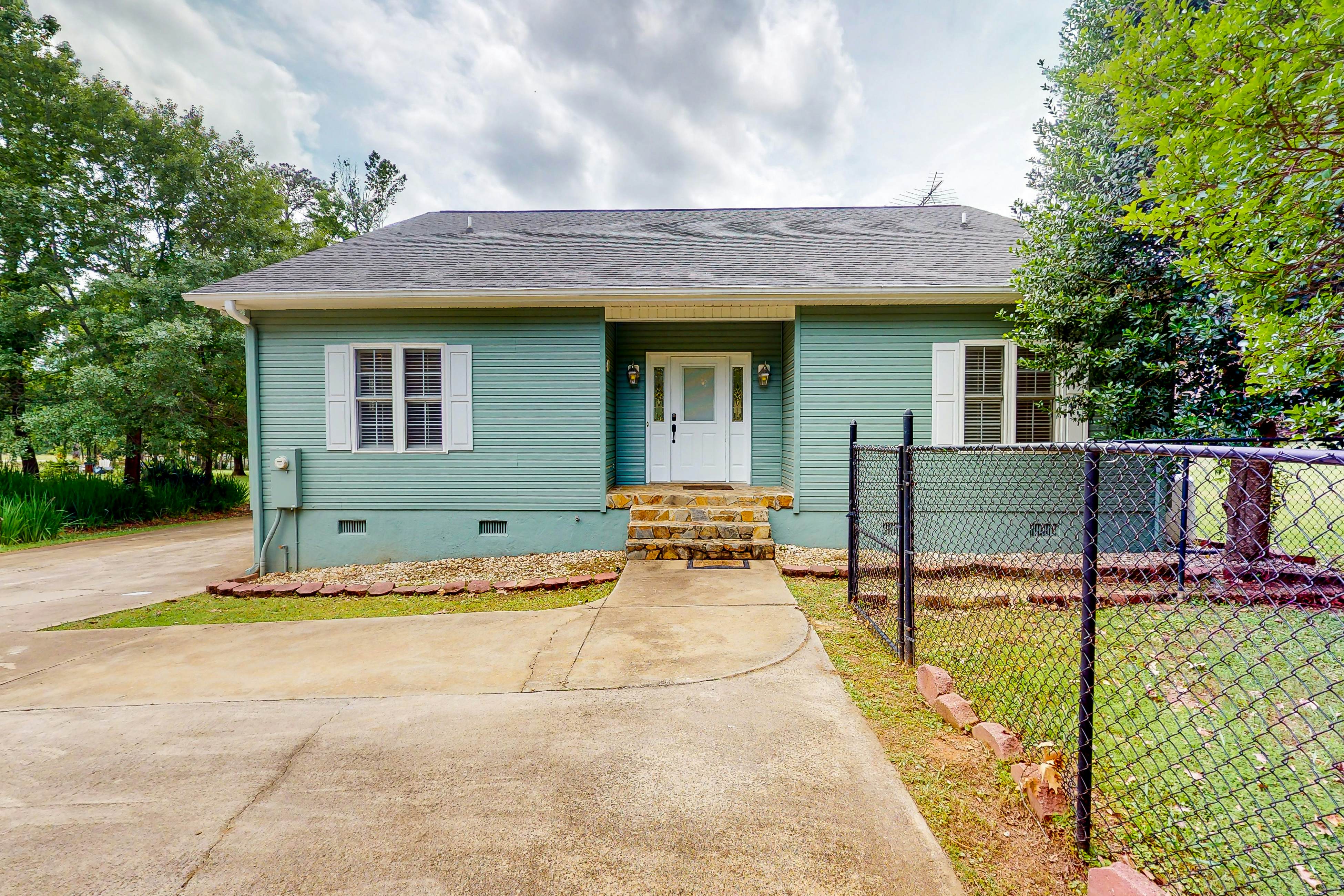 Leisure on Lake Murray 3 BD Leesville, SC Vacation Rental Vacasa