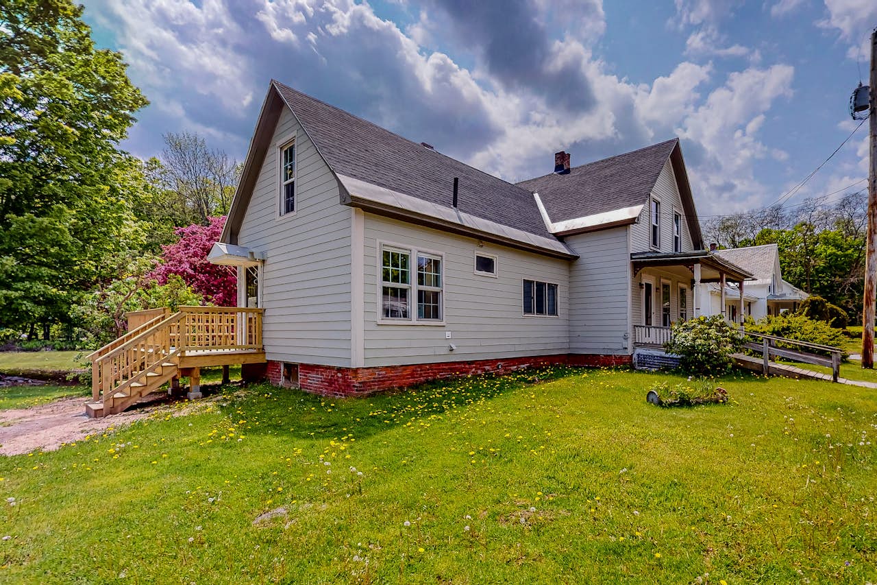 The Greene House 4 BD Ludlow, VT Vacation Rental Vacasa