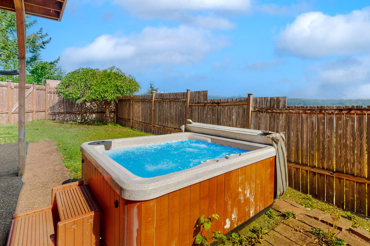 Lookout by the Canal 3 BD Union, WA Vacation Rental Vacasa