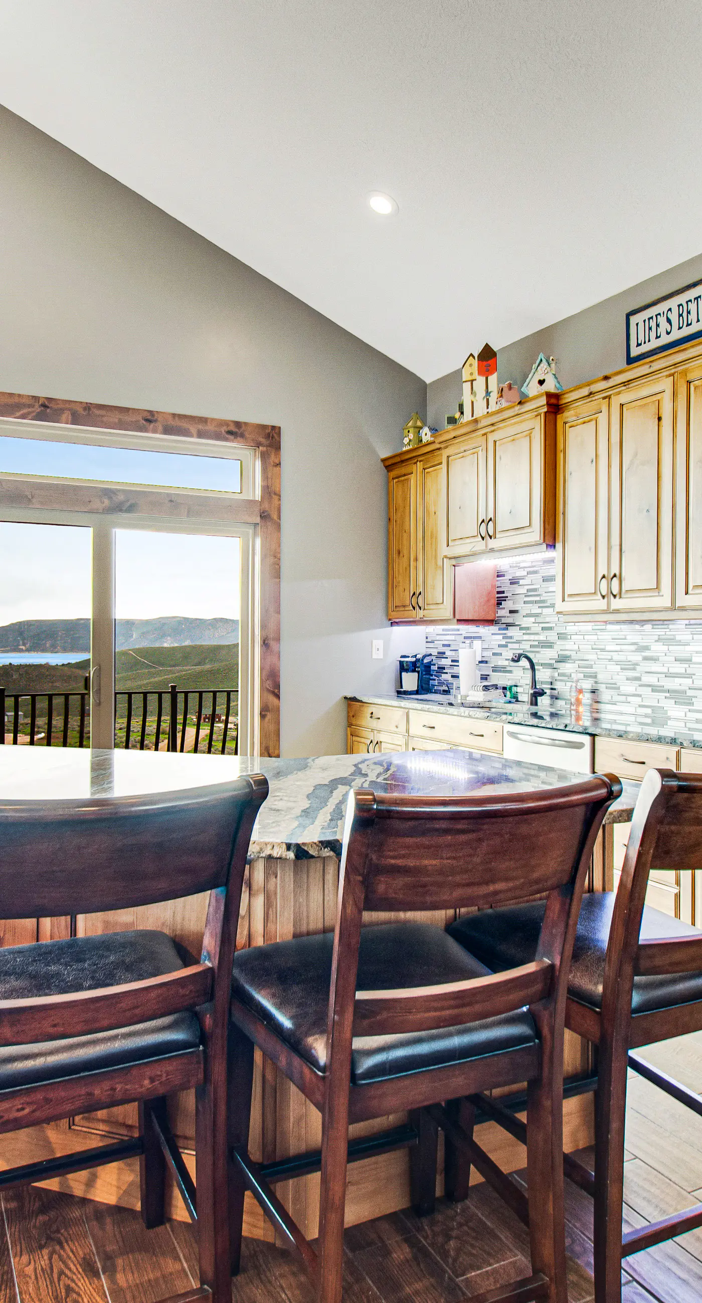 Mountain View Escape