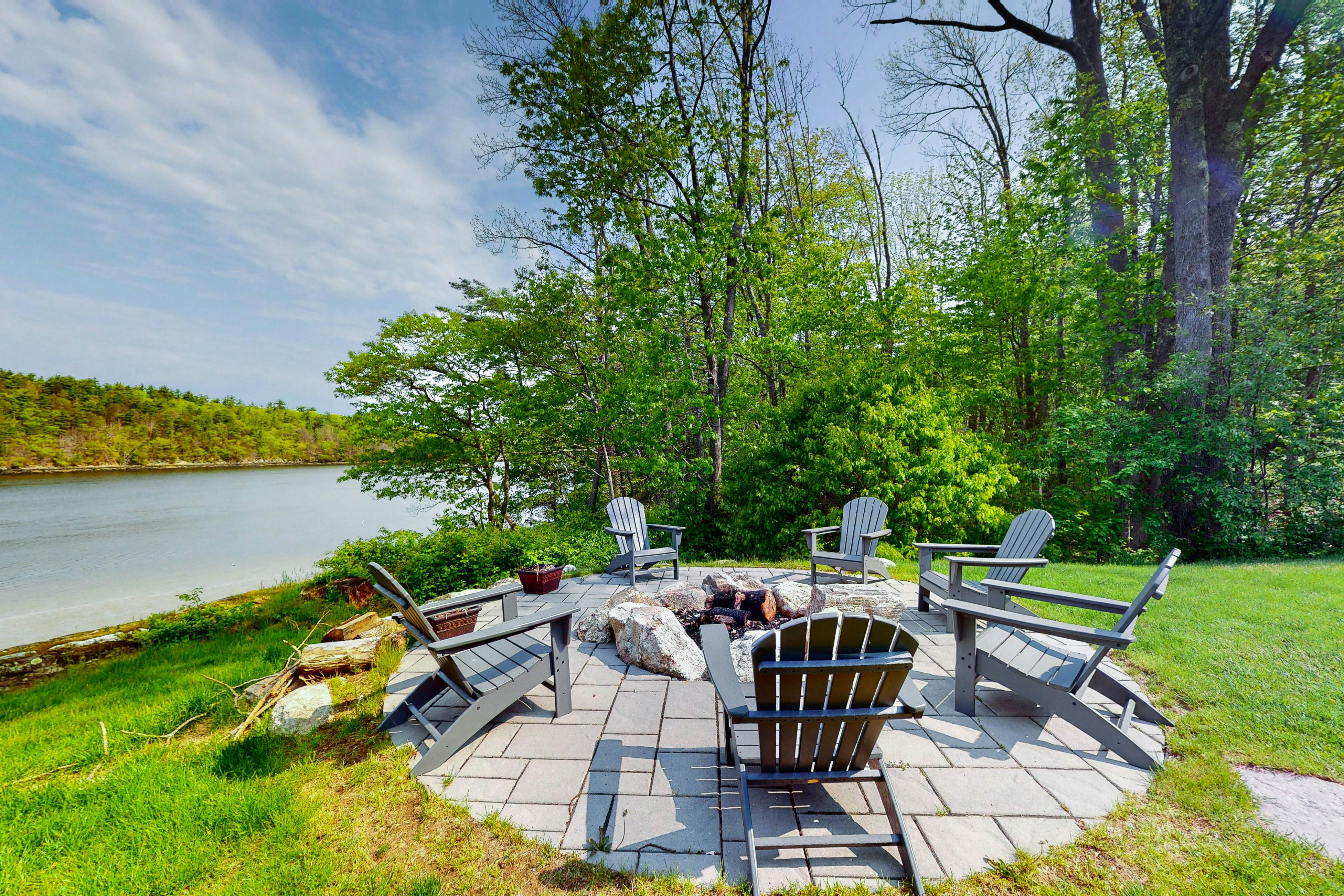 Westport Waterfront 3 BD Westport Island, ME Vacation Rental Vacasa