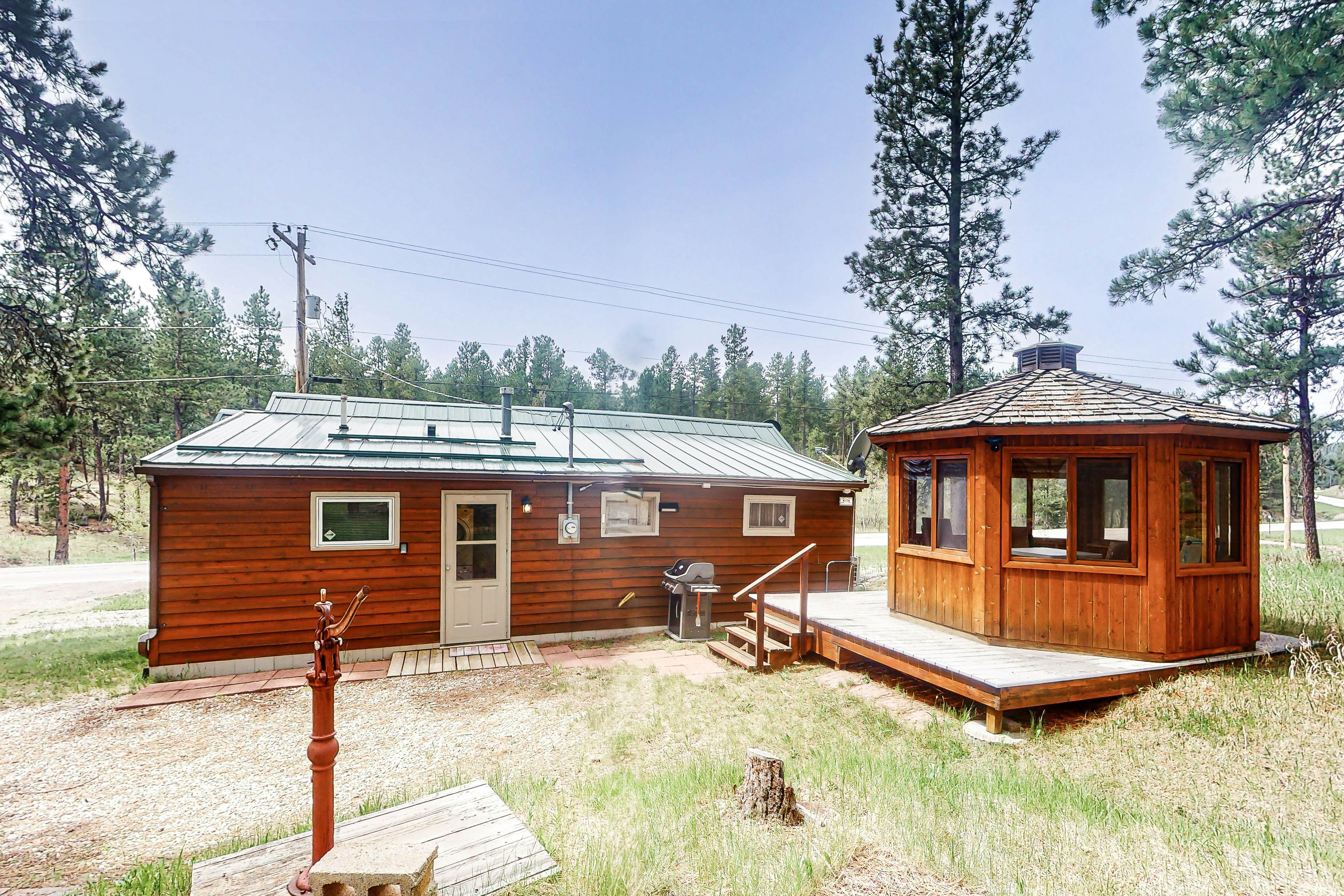 Black Hills, SD Cabin Rentals, Vacation Home Rentals Vacasa