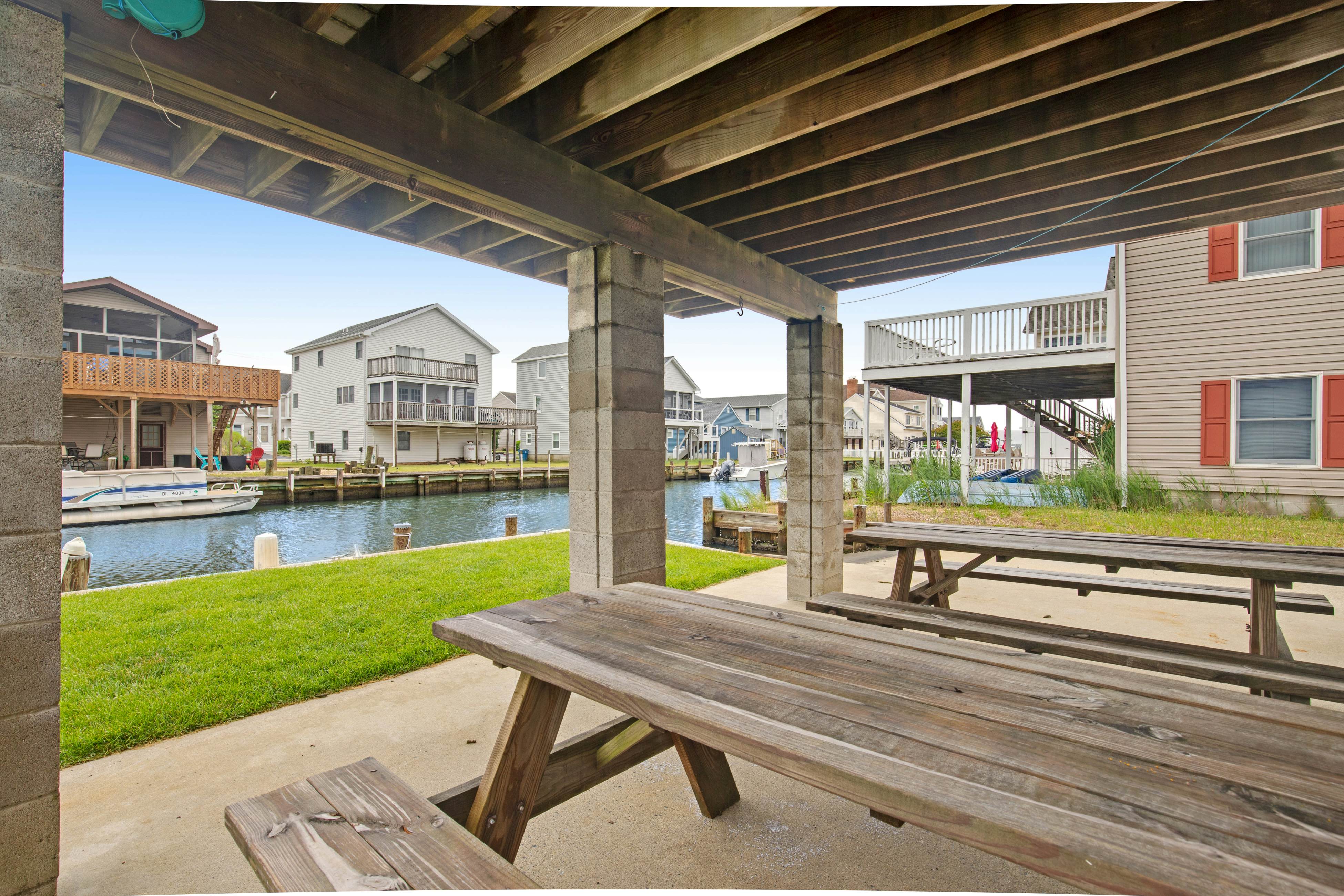 Edgewater Acres 39167 Garfield Ave. 2 BD Selbyville, DE Vacation Rental Vacasa