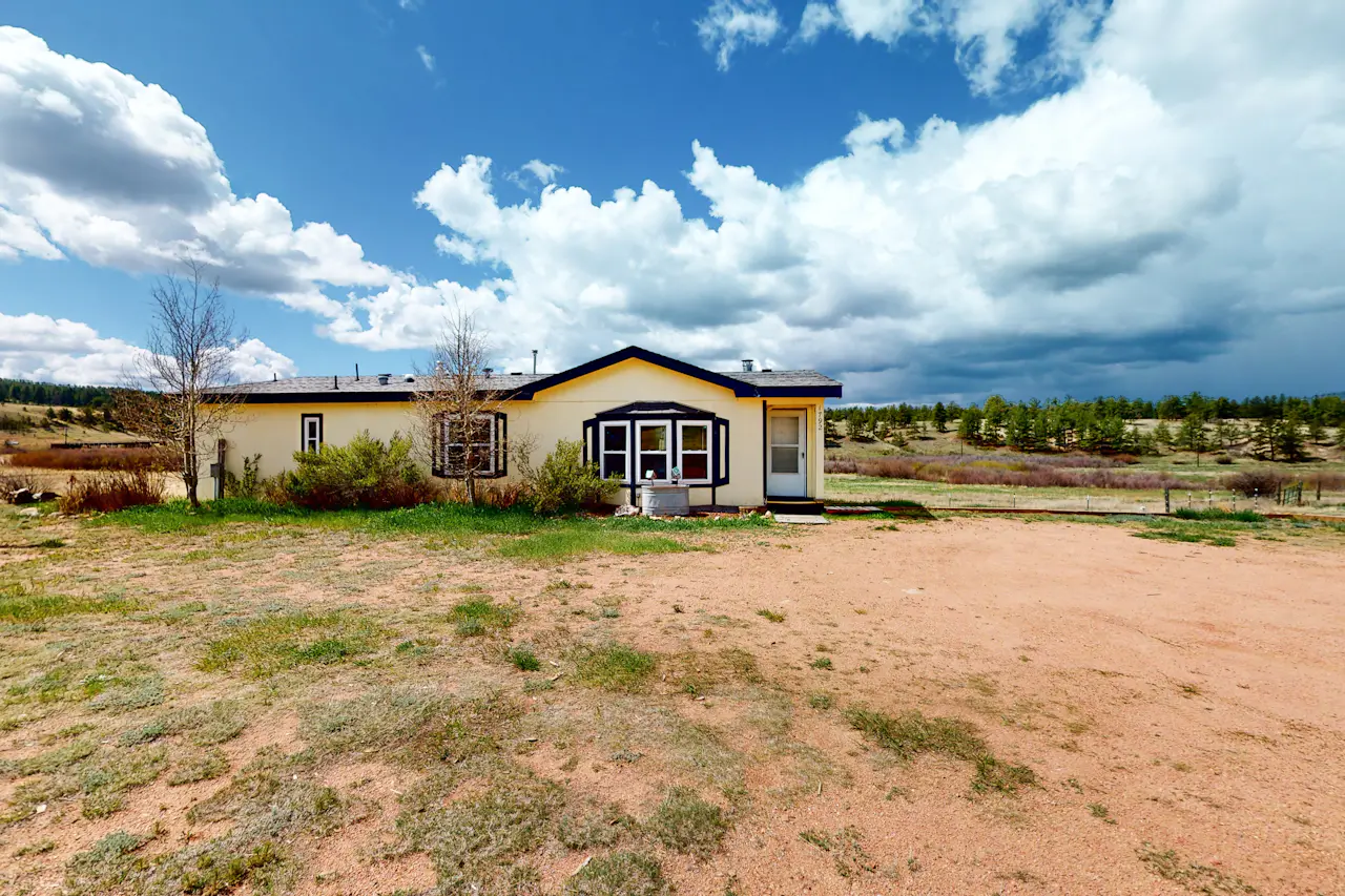 Little Luck Homestead 3 BD Florissant, CO Vacation Rental Vacasa