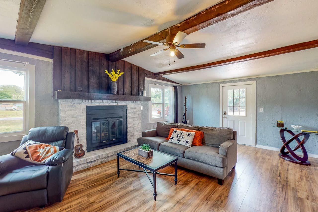 Casa Linda 2 BD Summerfield, FL Vacation Rental Vacasa