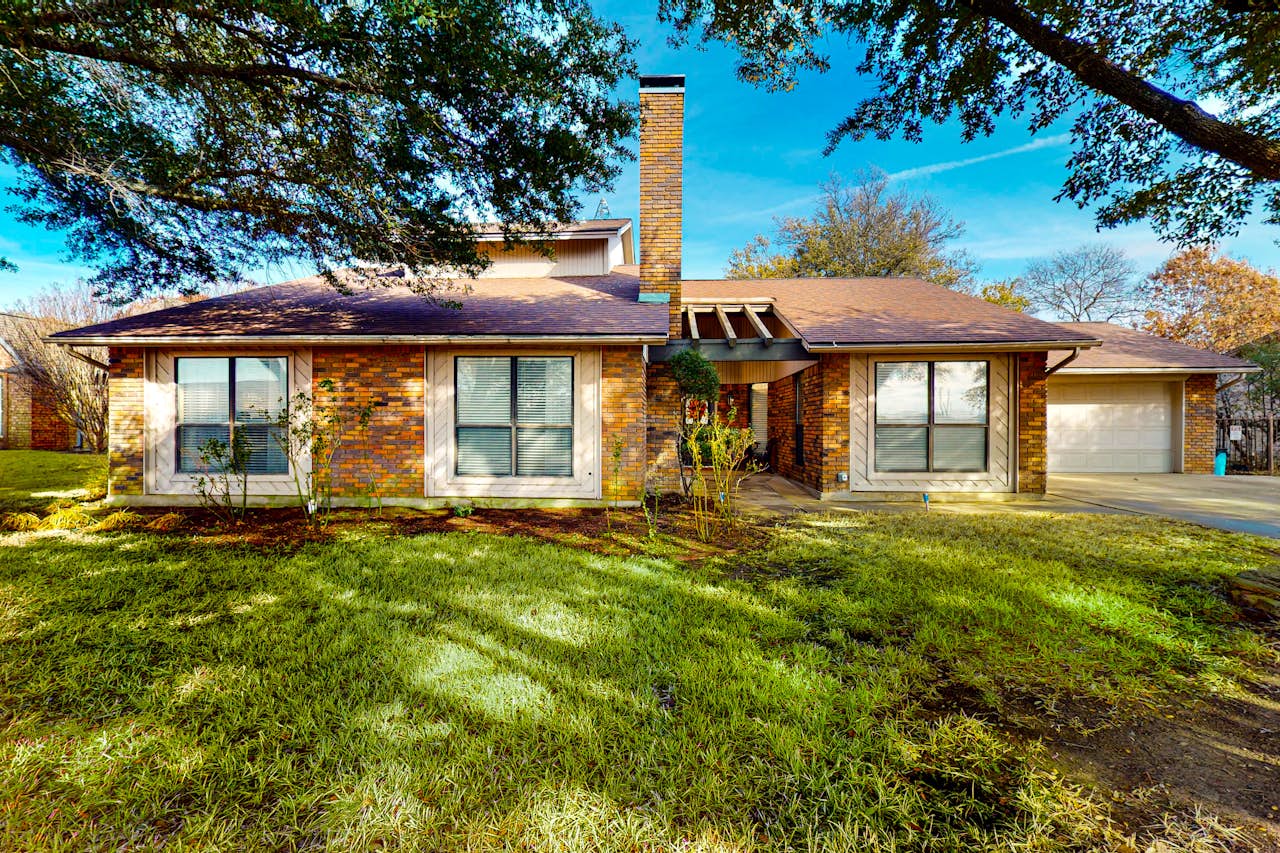 Greenside Retreat 3 BD Stephenville, TX Vacation Rental Vacasa