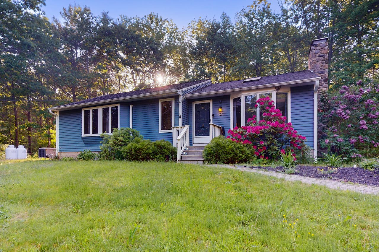 Nature's Nook 3 BD Damariscotta, ME Vacation Rental Vacasa