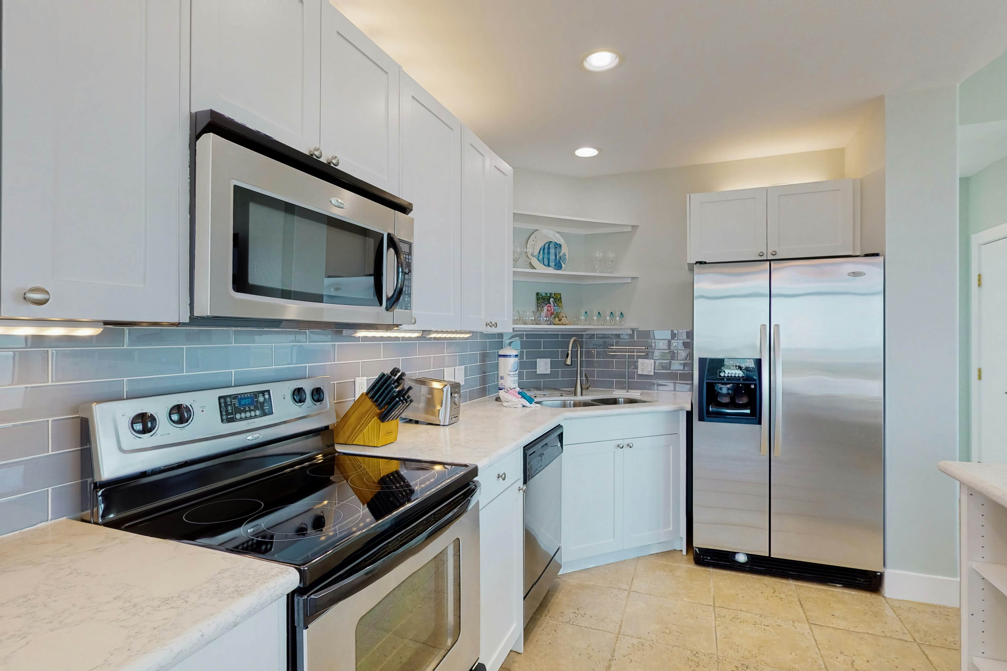 Emerald By the Sea 1214 - Sea for Miles