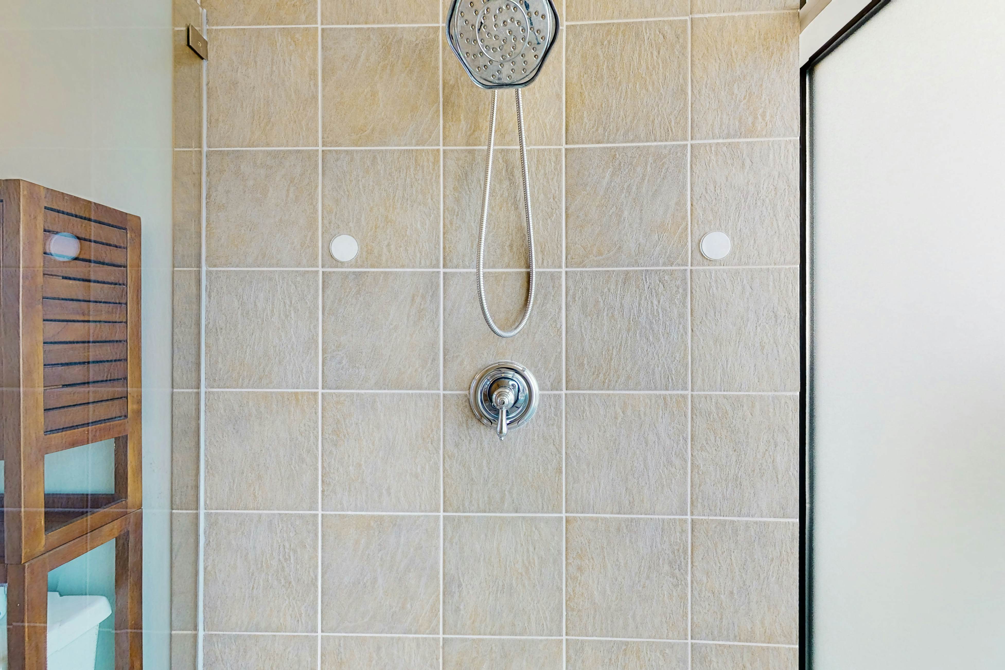 Emerald By the Sea 1214 - Sea for Miles