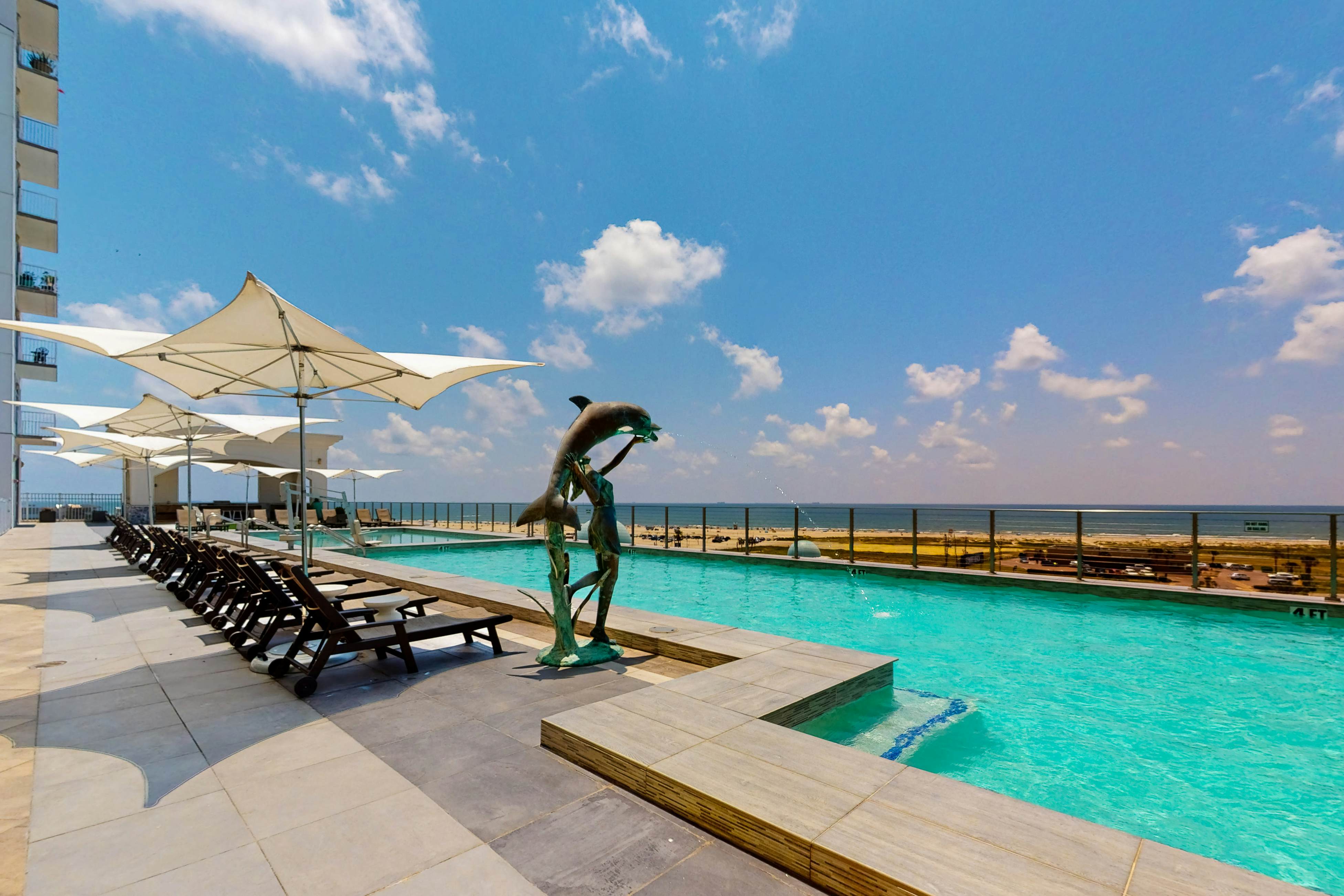 Emerald By the Sea 1214 - Sea for Miles