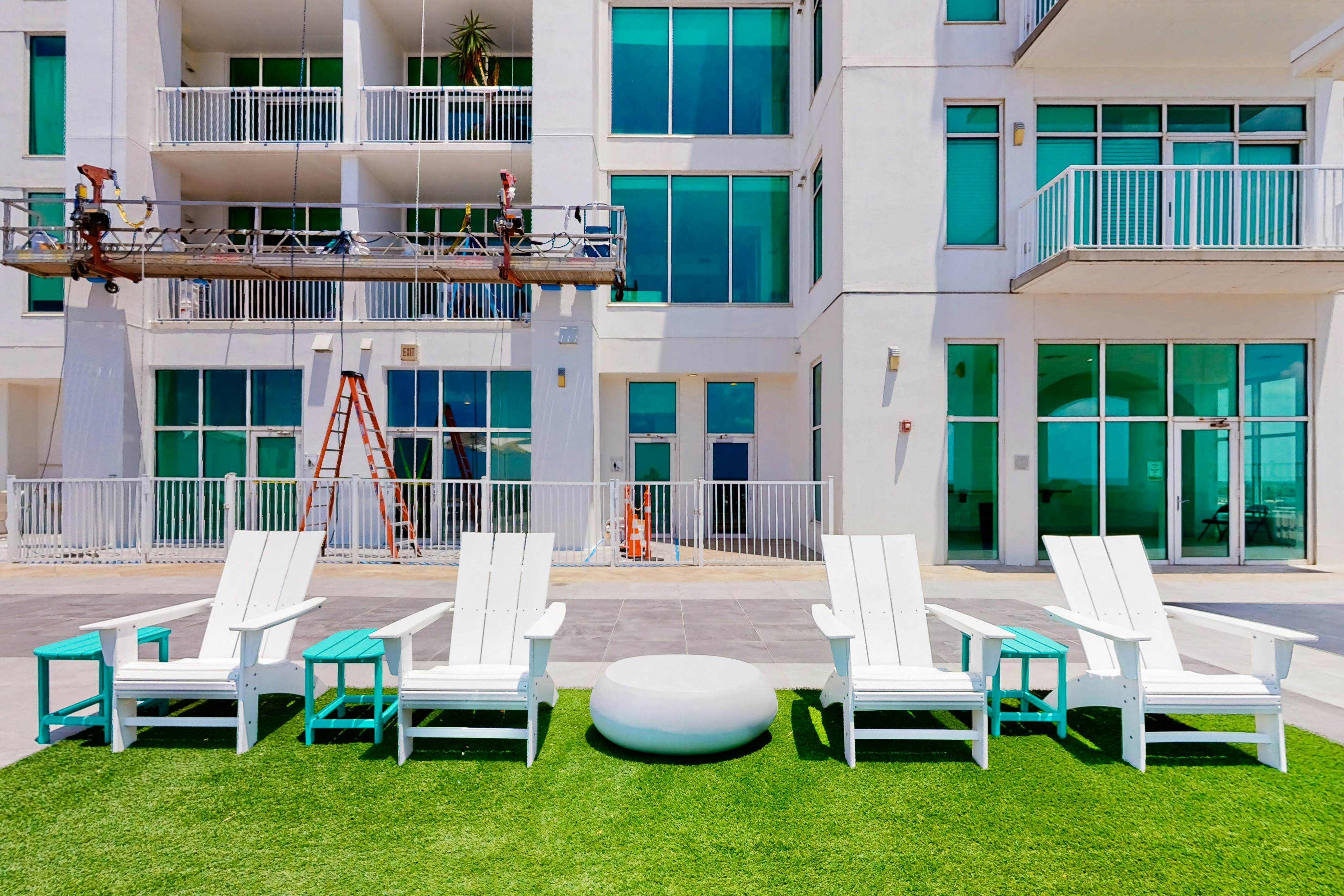 Emerald By the Sea 1214 - Sea for Miles