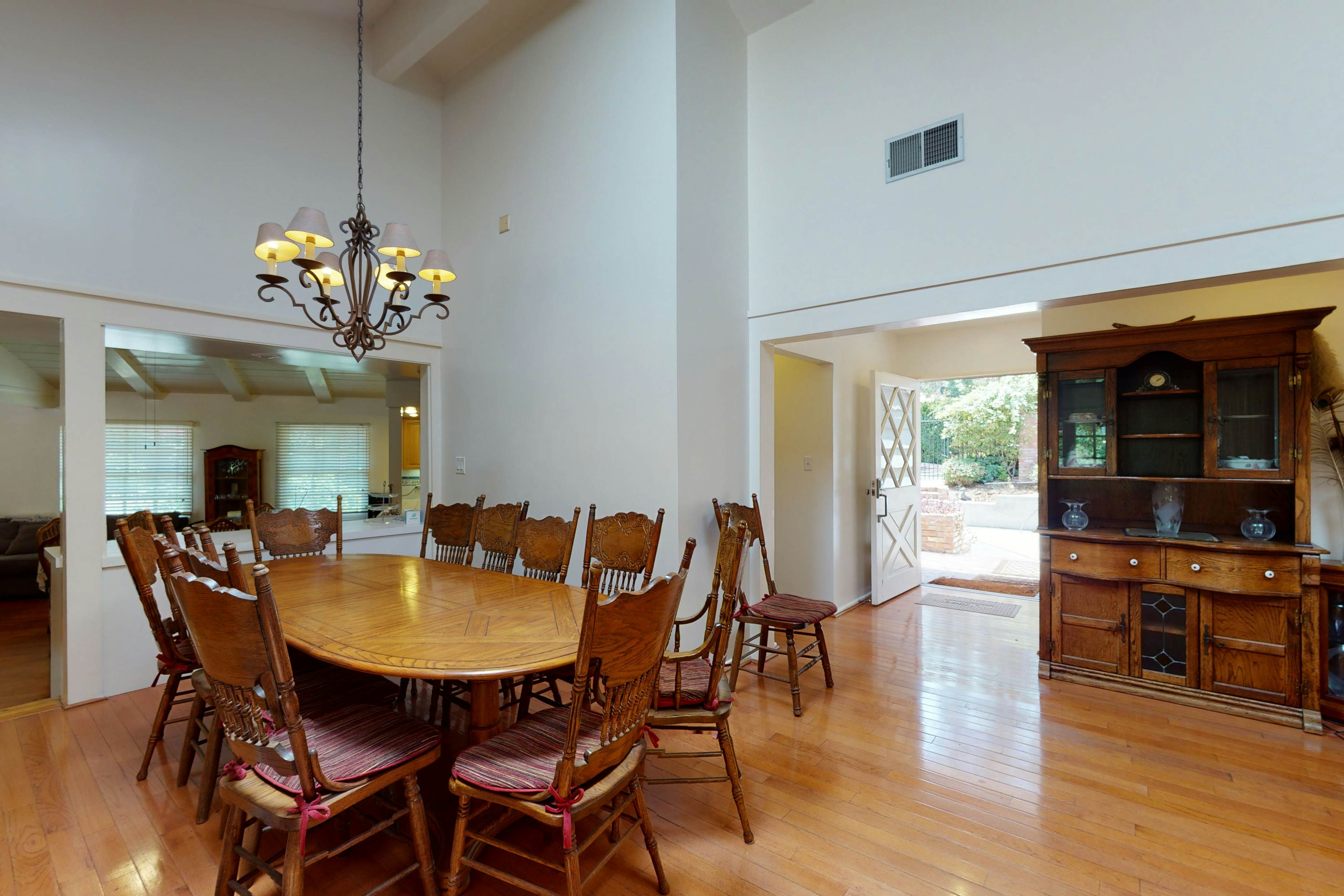 Penfield Paradise 3 BD Woodland Hills, CA Vacation Rental Vacasa