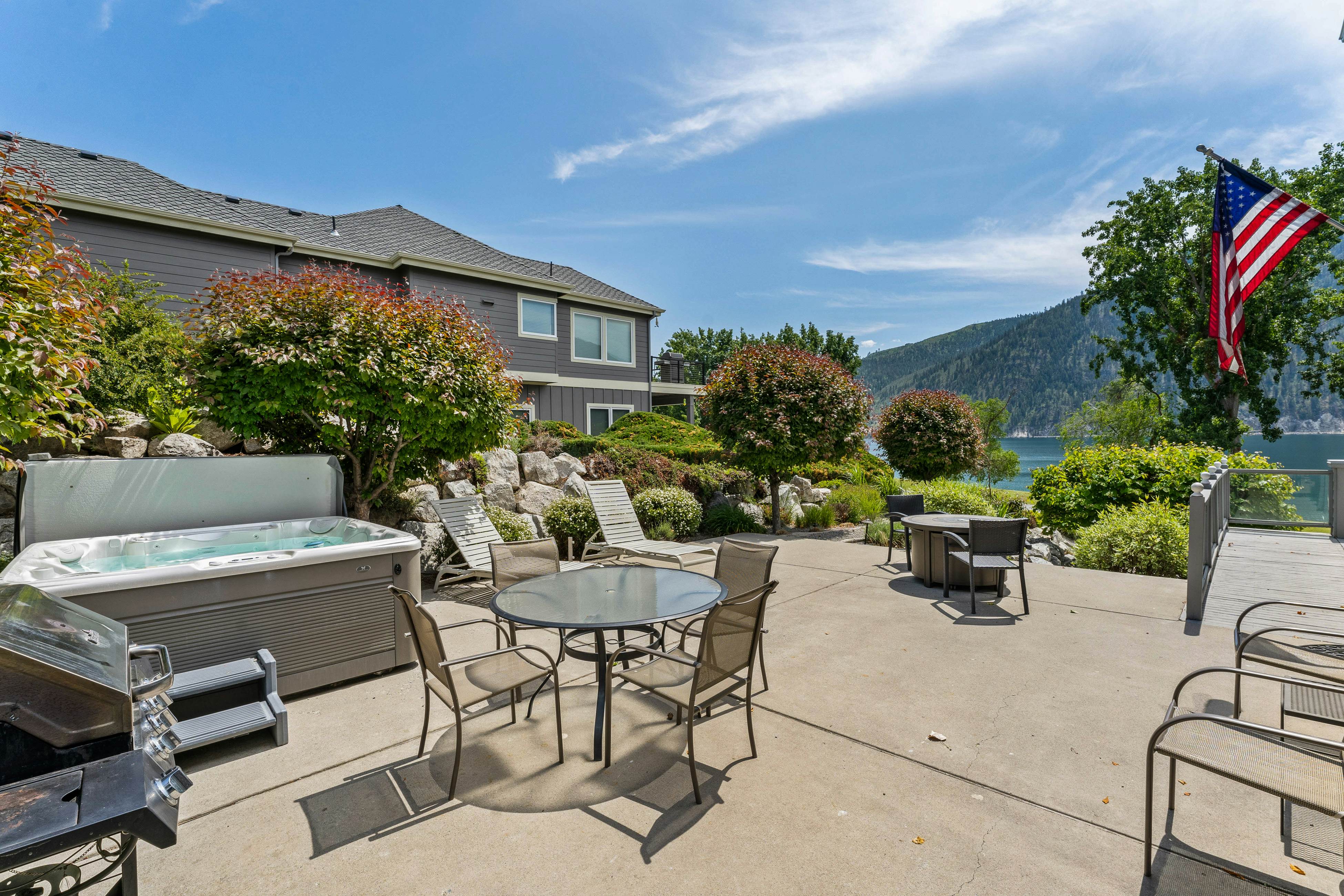 Beaches and Breezes on Wapato