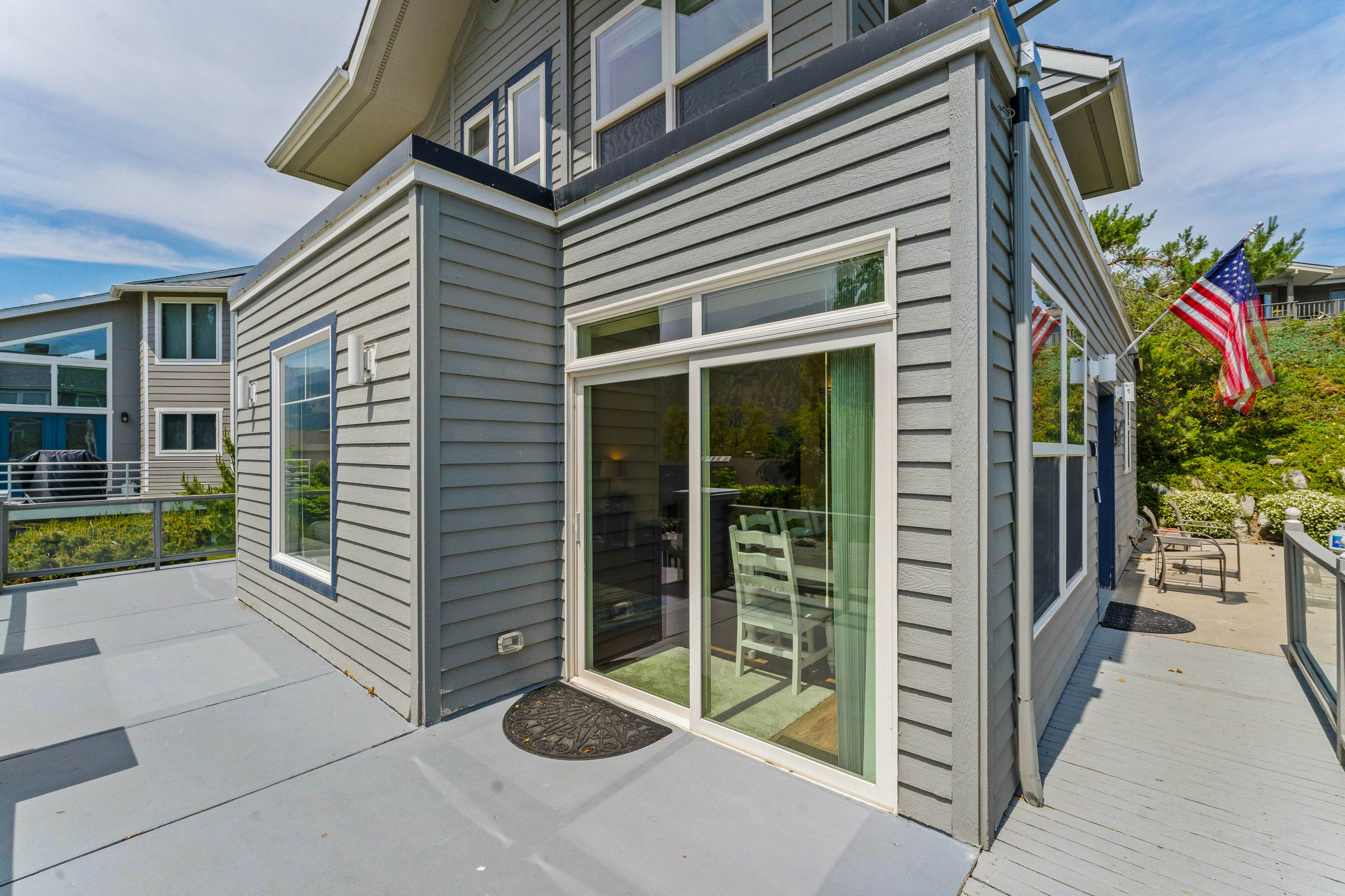 Beaches and Breezes on Wapato