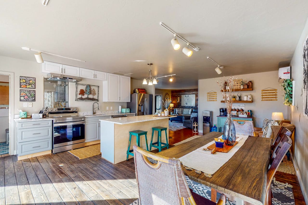 Casa del Drea 2 BD Rye, CO Vacation Rental Vacasa