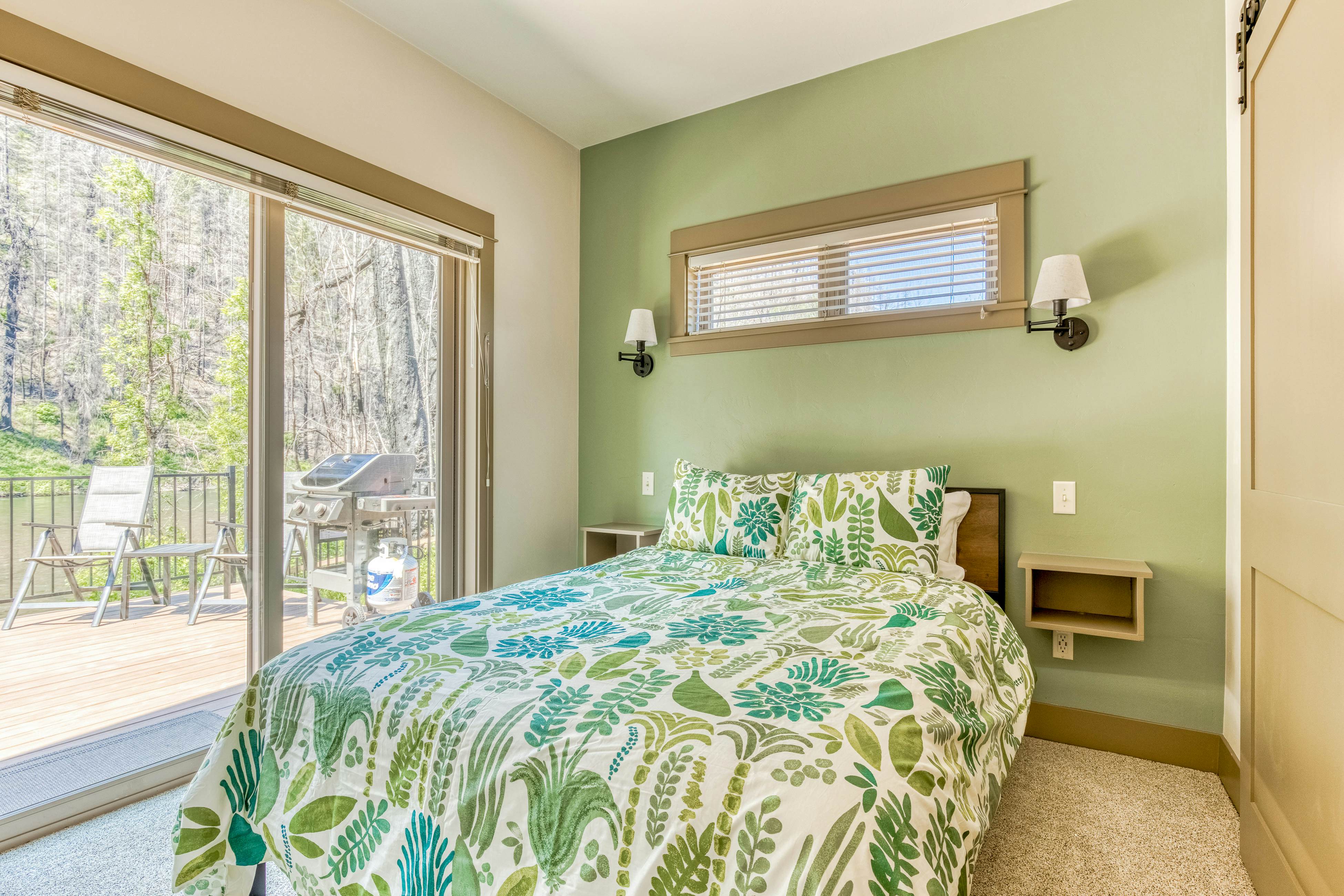 McKenzie River Retreat