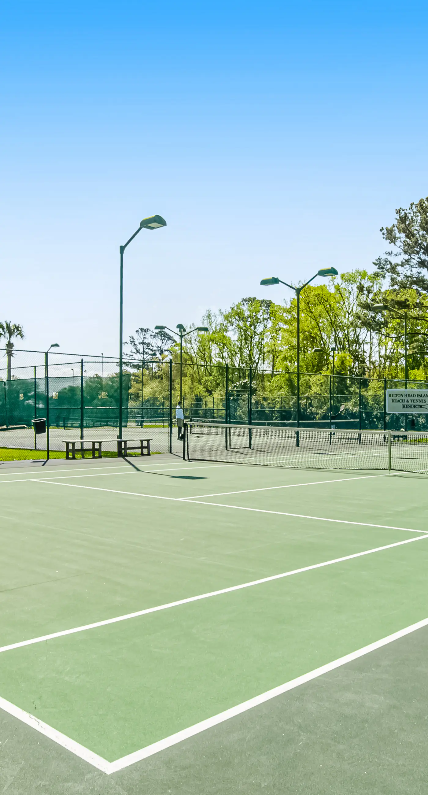 HH Beach & Tennis 158B