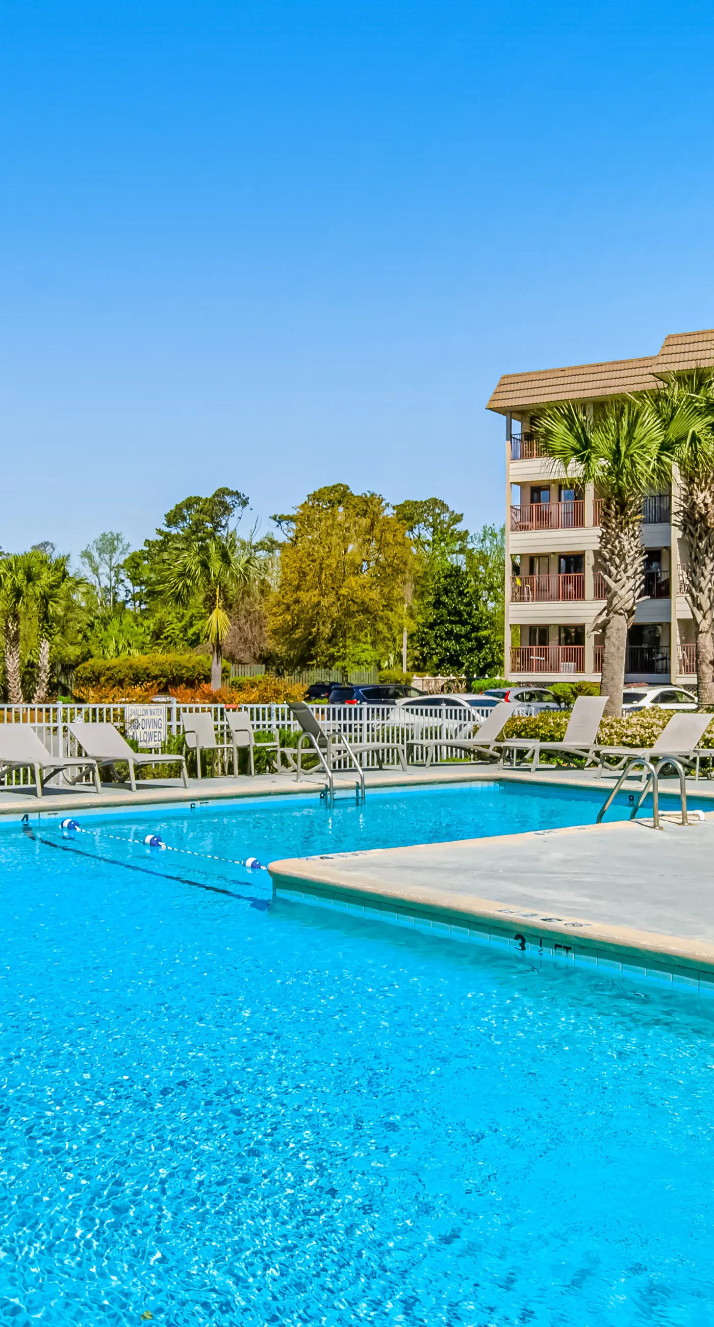 HH Beach & Tennis 158B