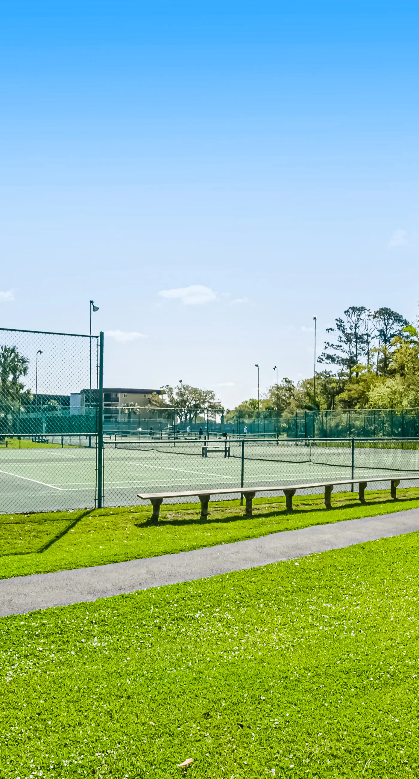 HH Beach & Tennis 158B