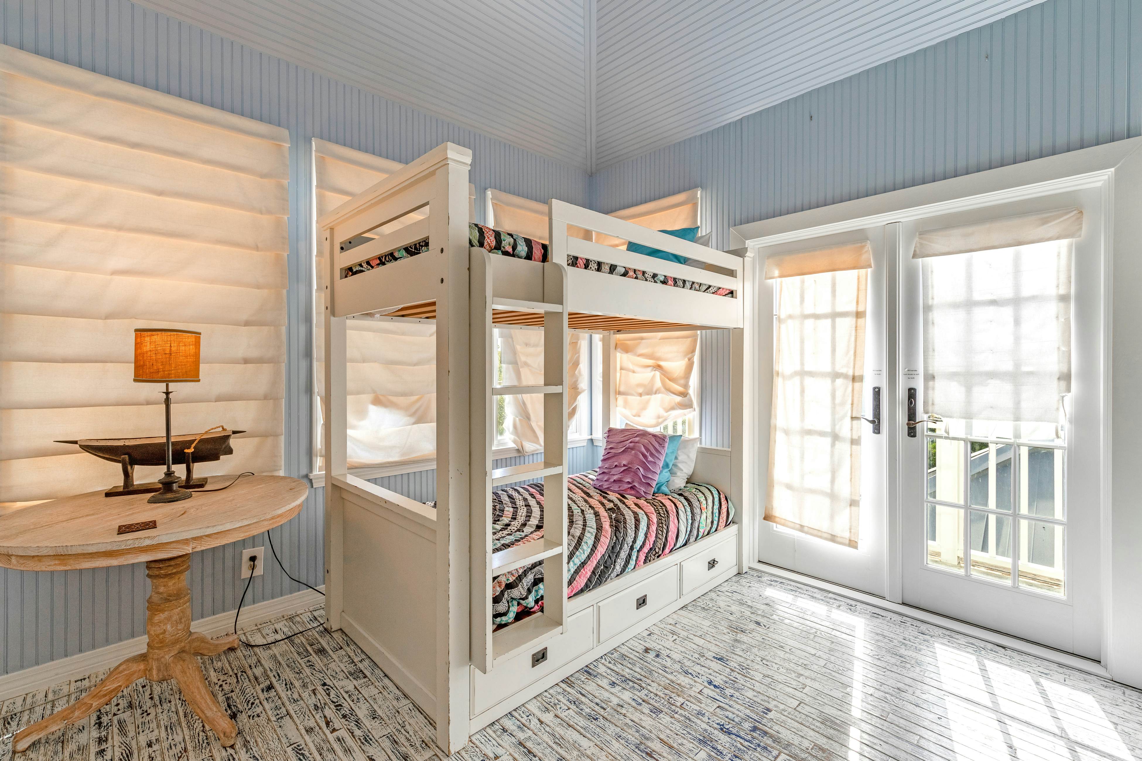 Seaside - Nobellah's Retreat