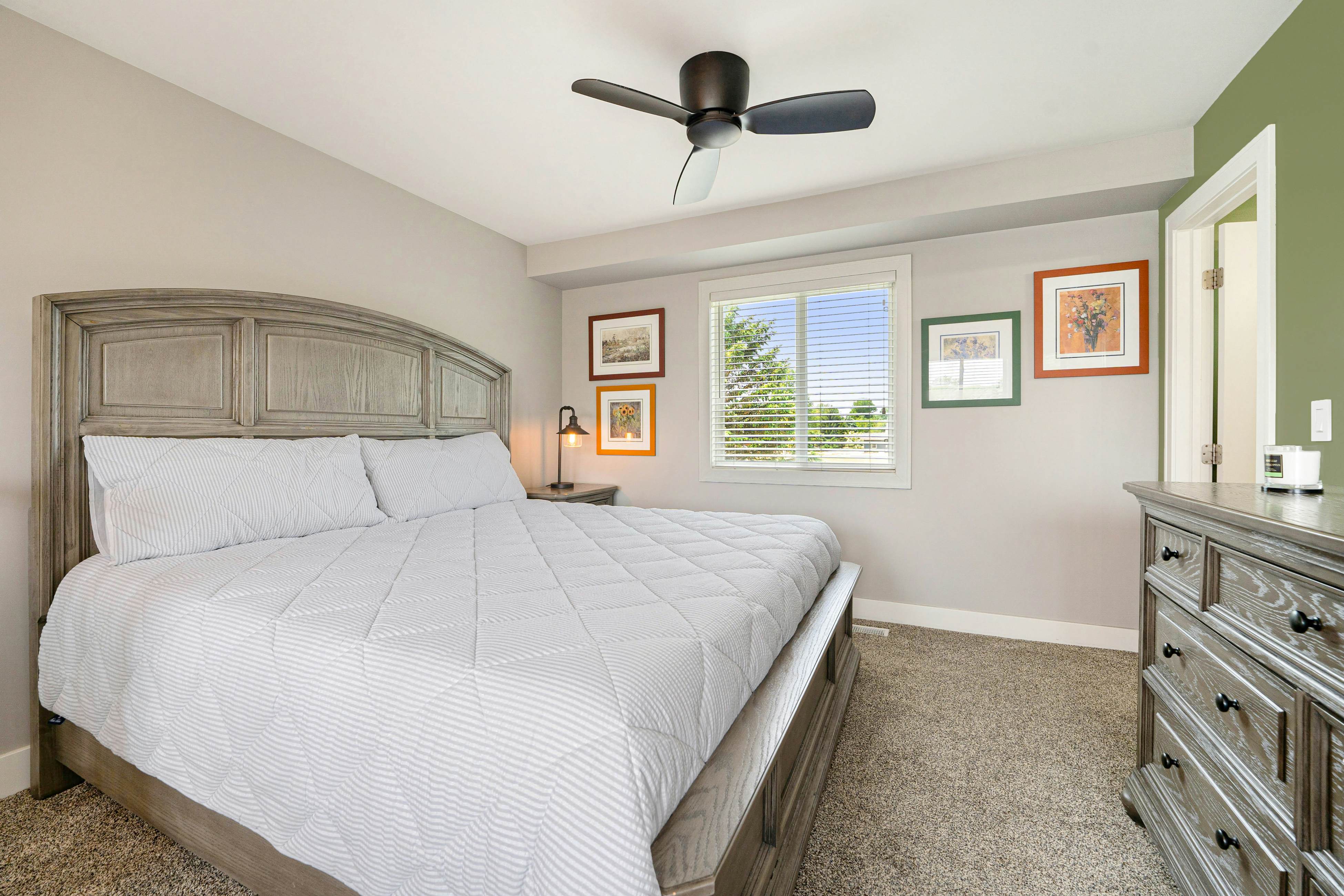 Lake Living at Northern Lights Condo 10