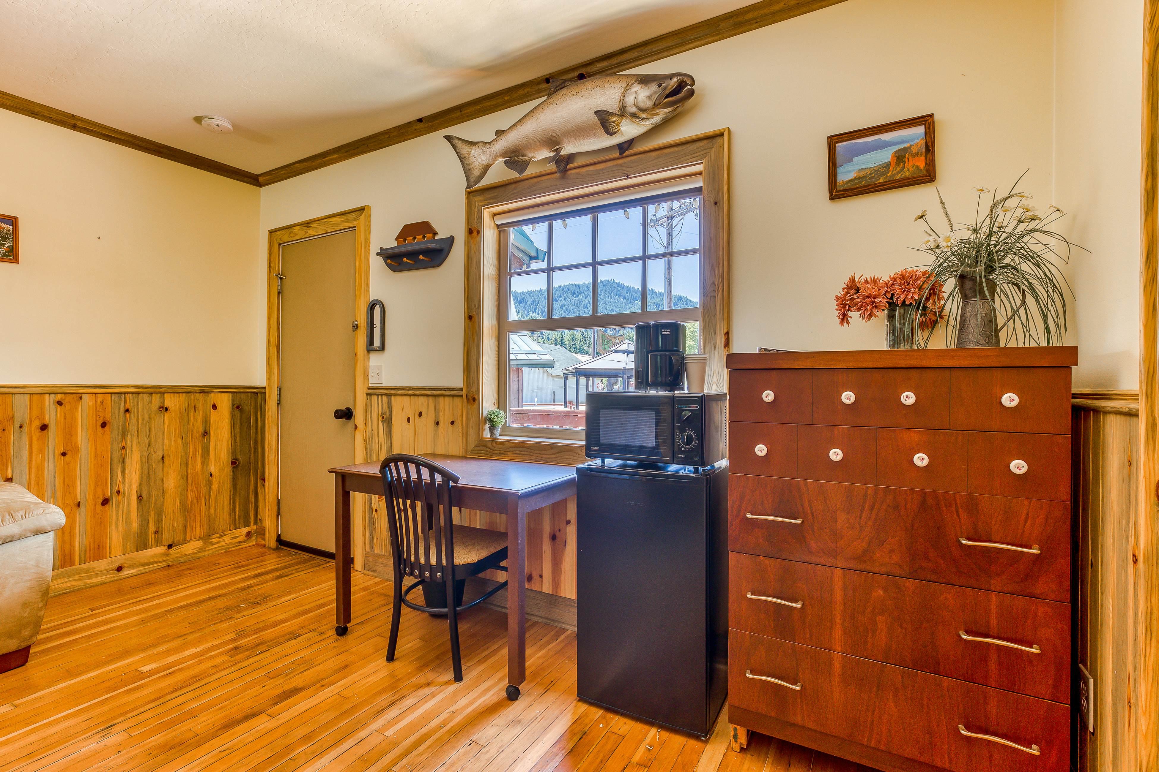 The Logs White Salmon