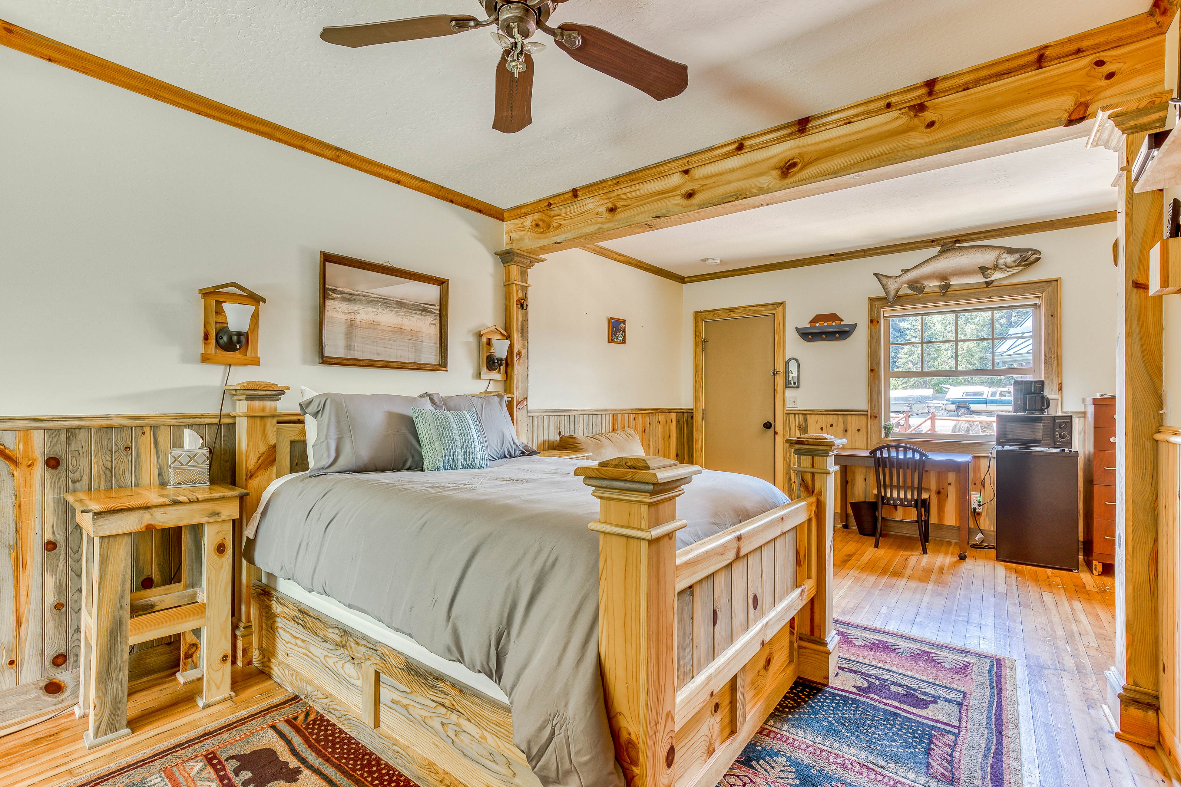 The Logs White Salmon