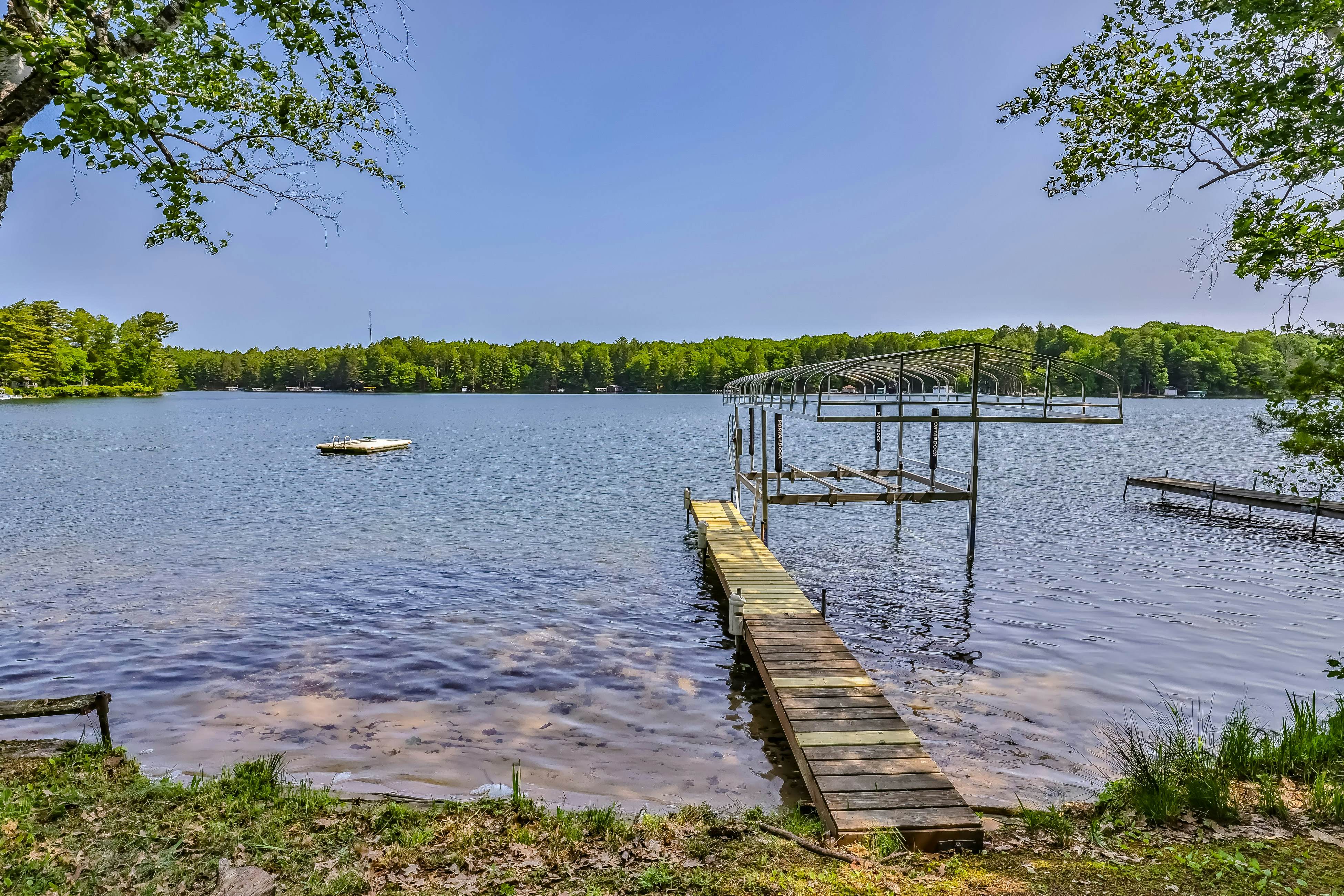 Lakeside Cottage on Katherine 6 BD Hazelhurst, WI Vacation Rental Vacasa