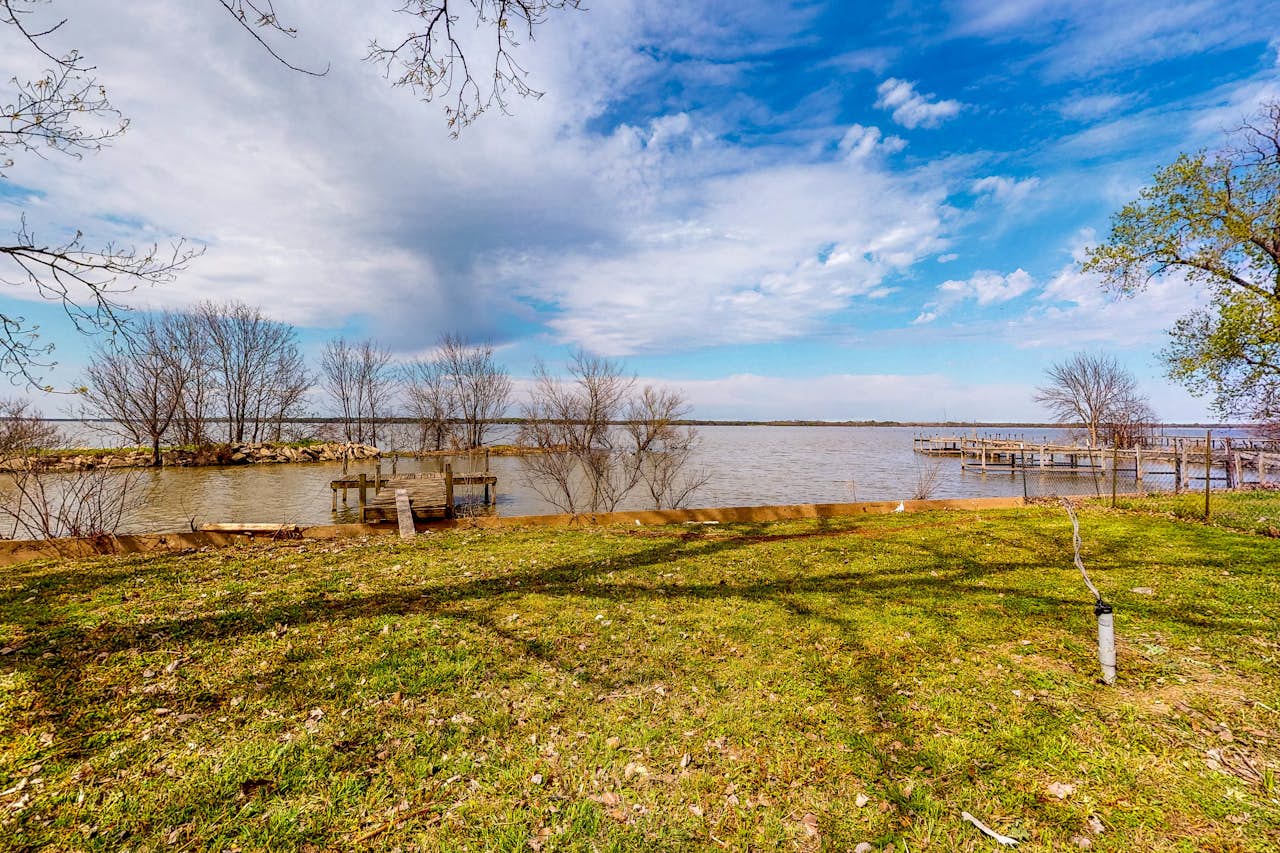 Lake Tawakoni Thrill Main 5 BD West Tawakoni, TX Vacation Rental Vacasa