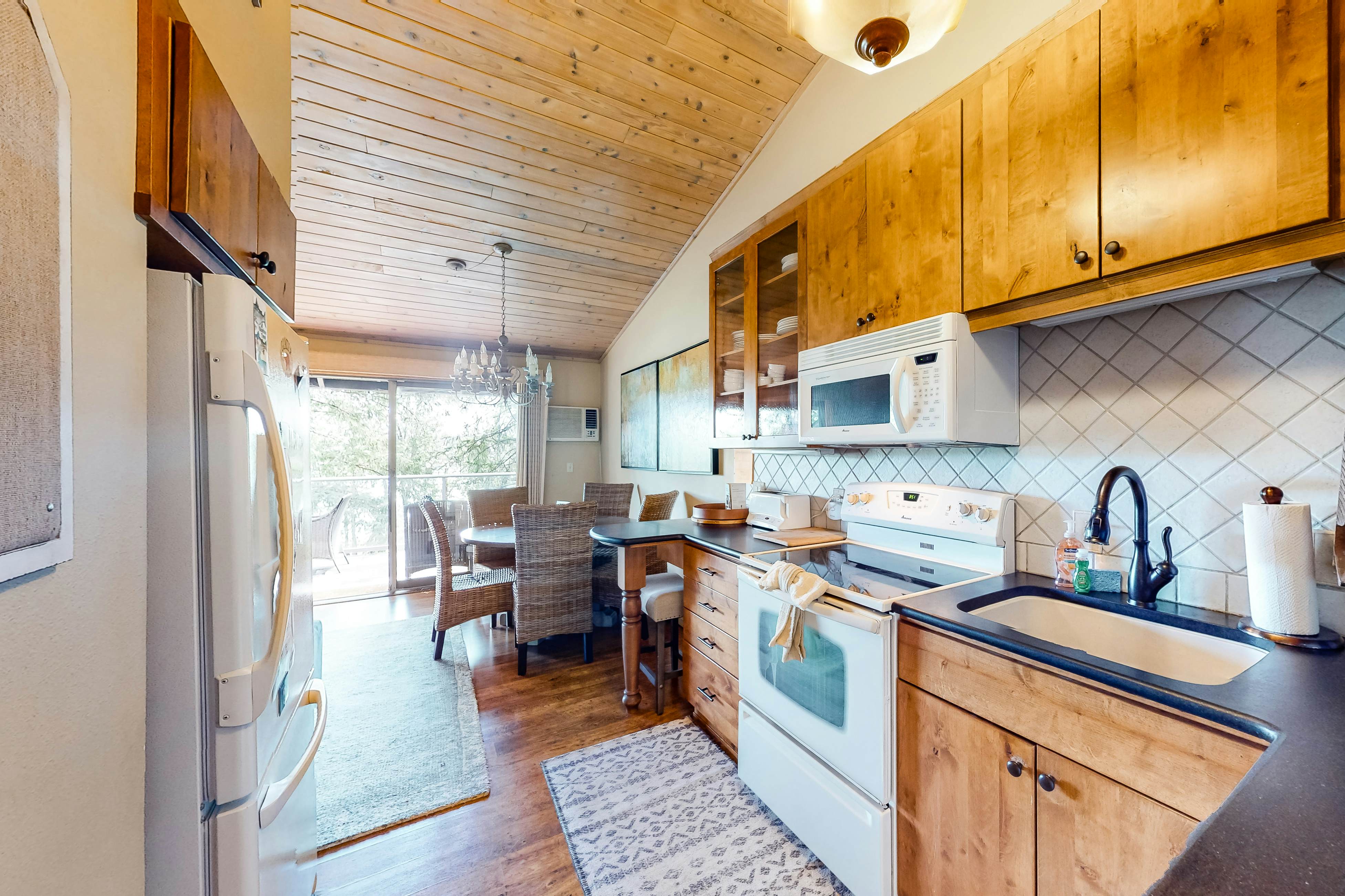 Bay Point Hillside 16B