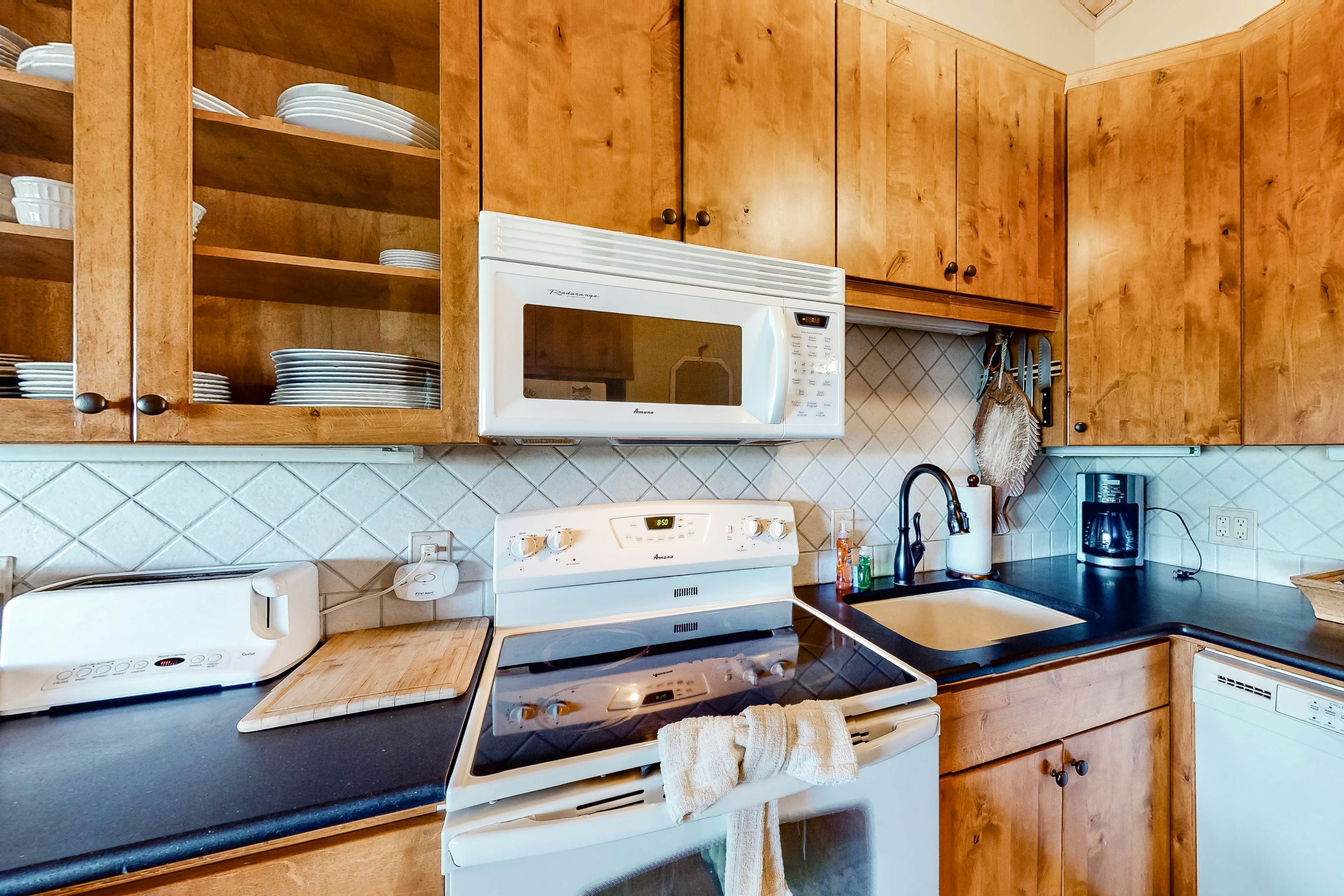 Bay Point Hillside 16B