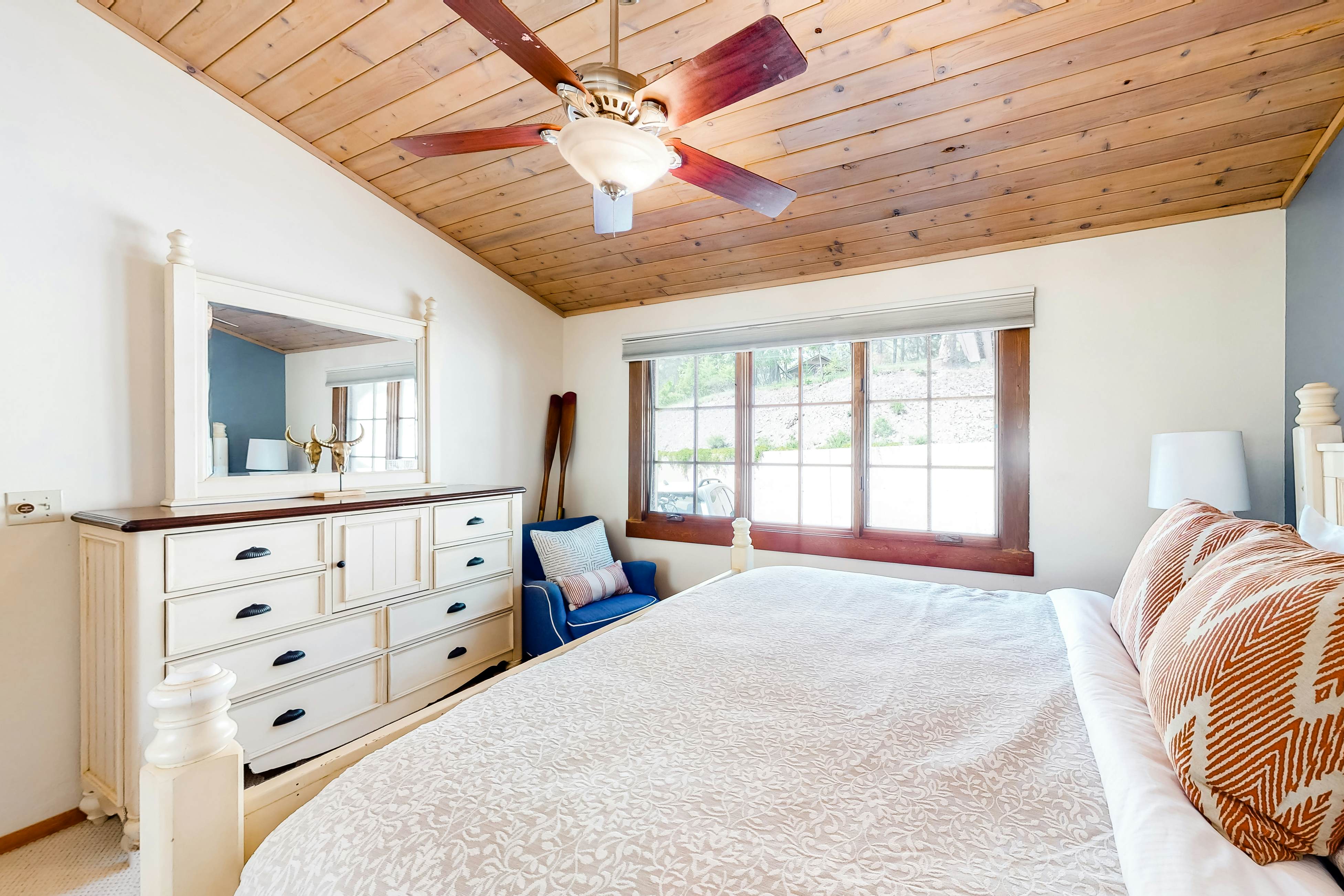 Bay Point Hillside 16B