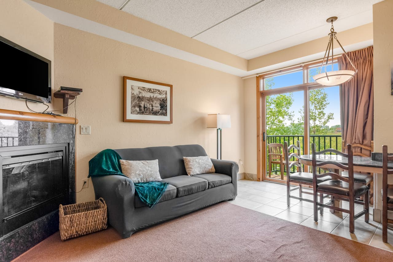 Chula Vista Condo Villa 7231 2 BD Wisconsin Dells, WI Vacation