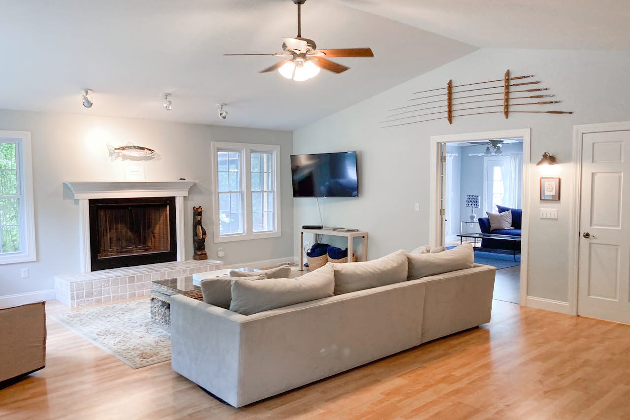 Ravenswood Pool House 4 BD Sawyer, MI Vacation Rental Vacasa