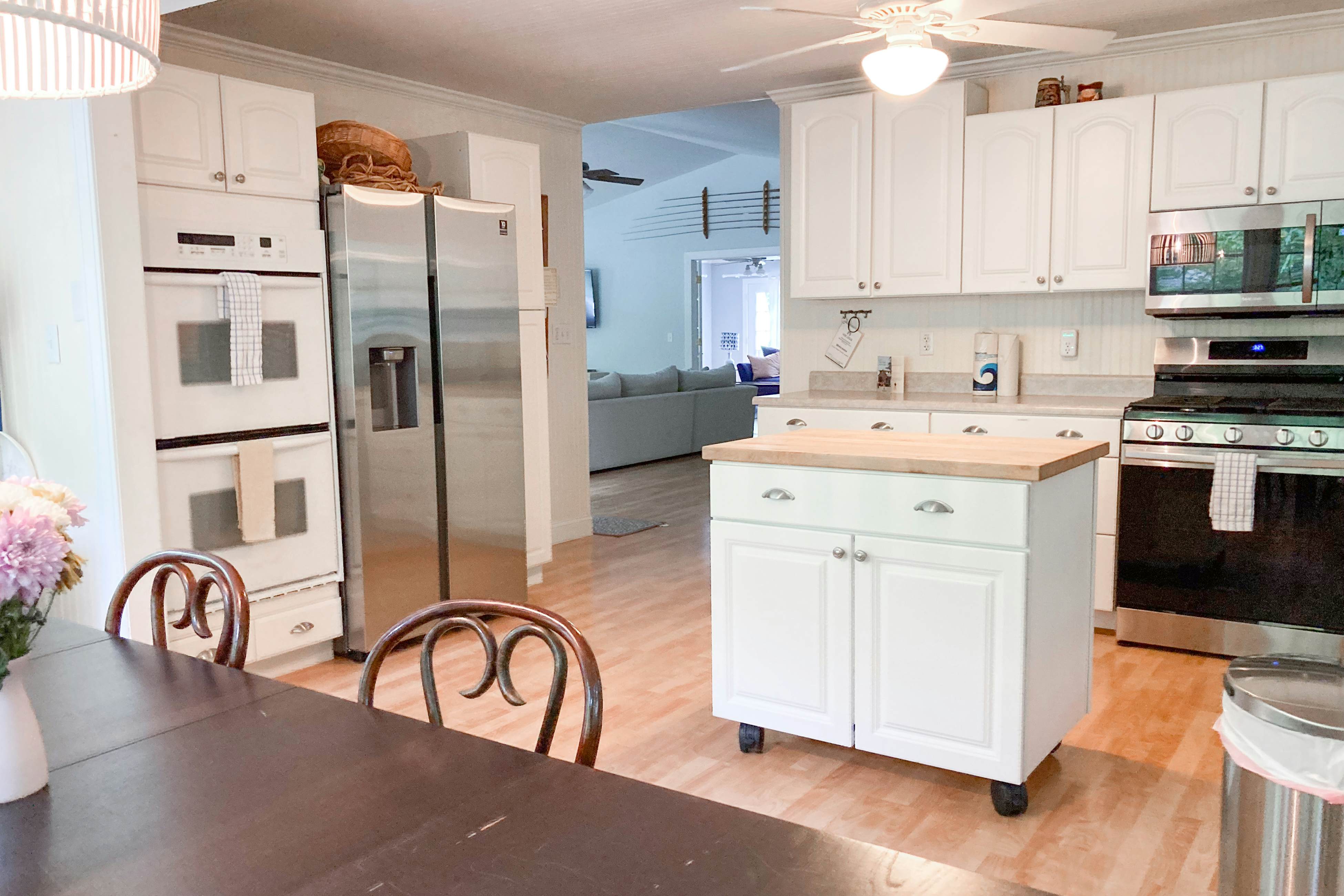 Ravenswood Pool House 4 BD Sawyer, MI Vacation Rental Vacasa